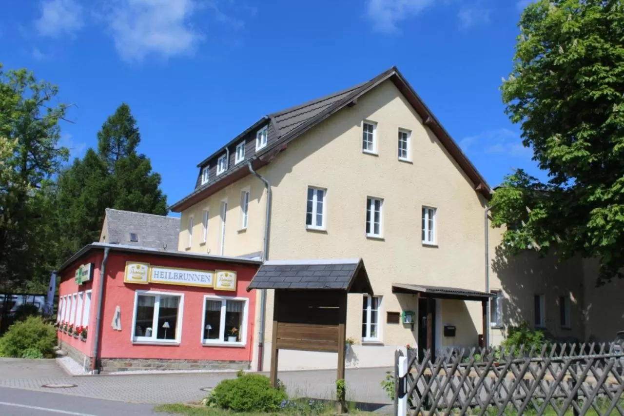 Property building in Hotel Heilbrunnen