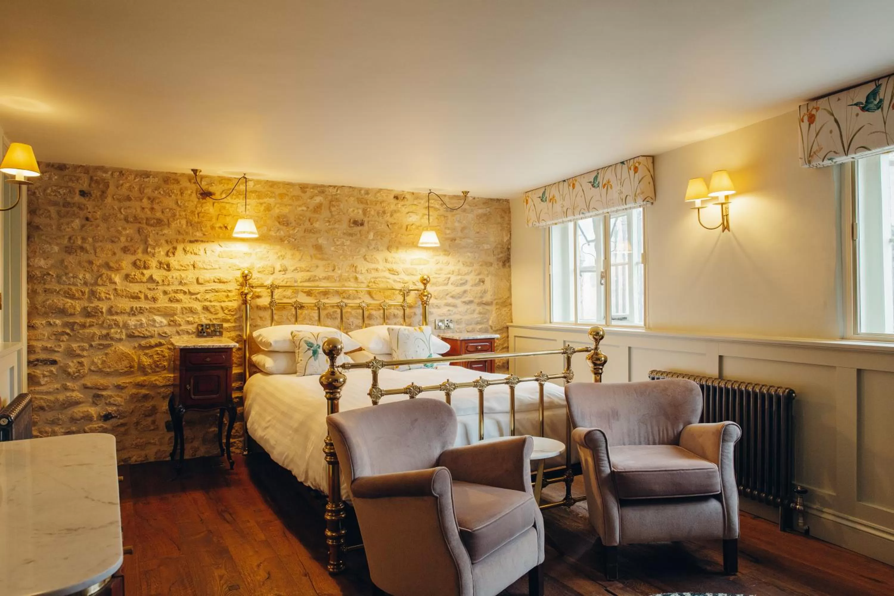 Bedroom in Crown Hotel