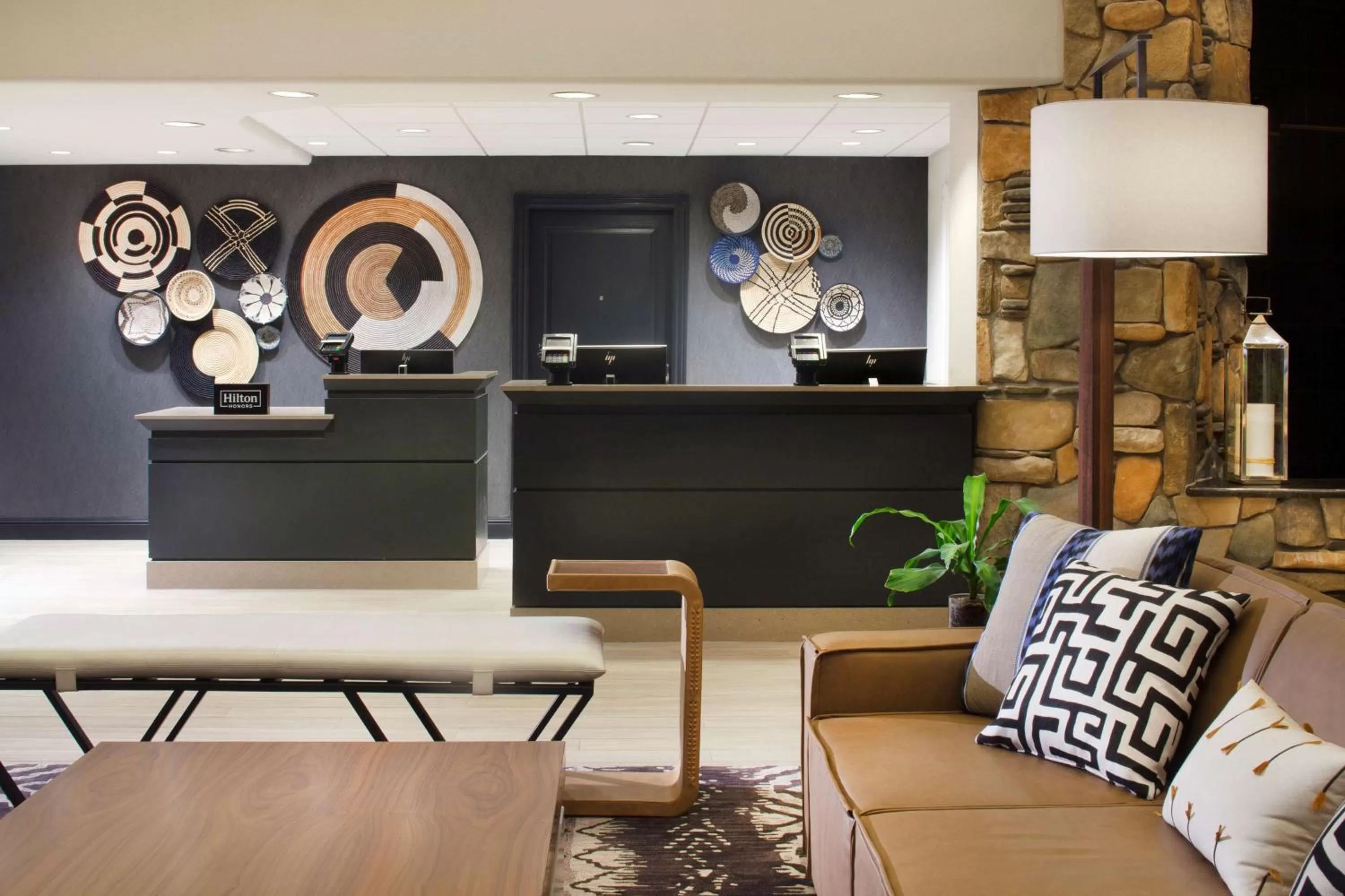 Lobby or reception in Hilton Santa Cruz Scotts Valley