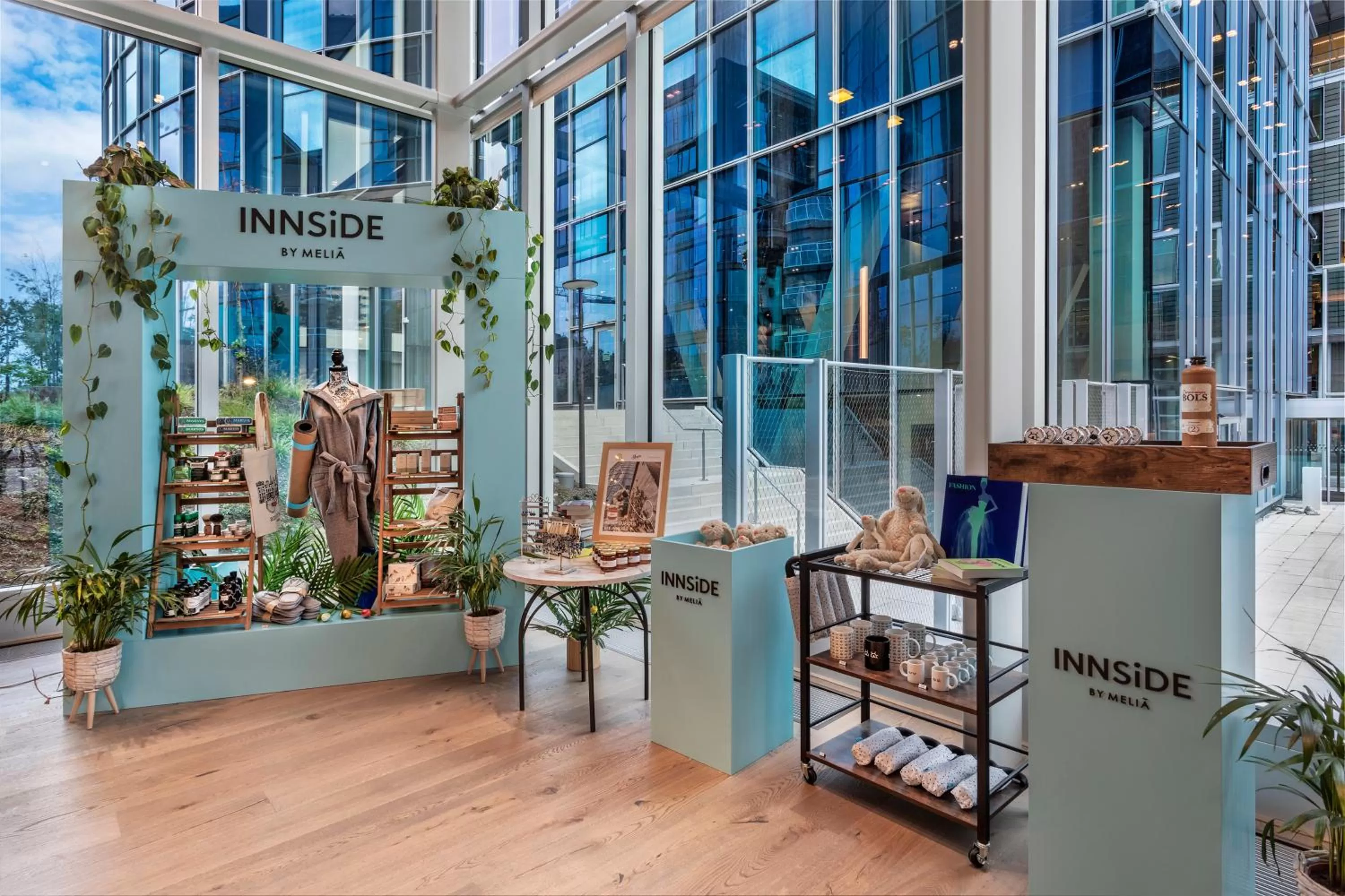 Lobby or reception in INNSiDE by Meliá Amsterdam