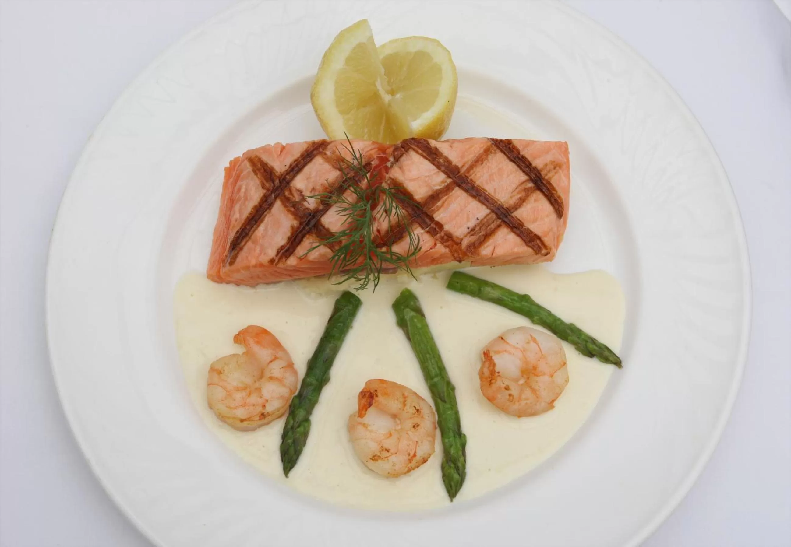 Food and drinks in Sunninghill Hotel