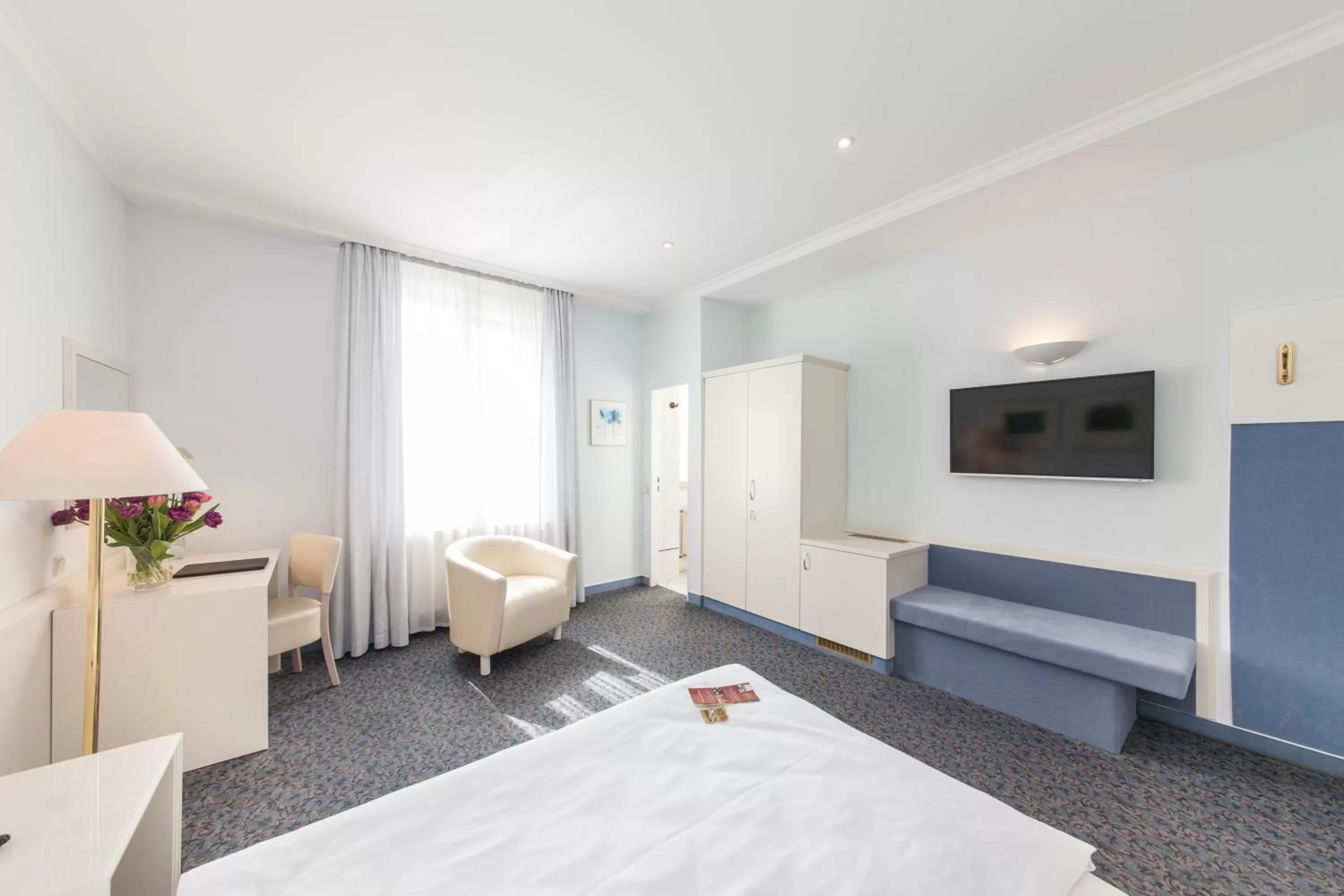 Business Single Room in Garner Hotel Post Aschaffenburg by IHG