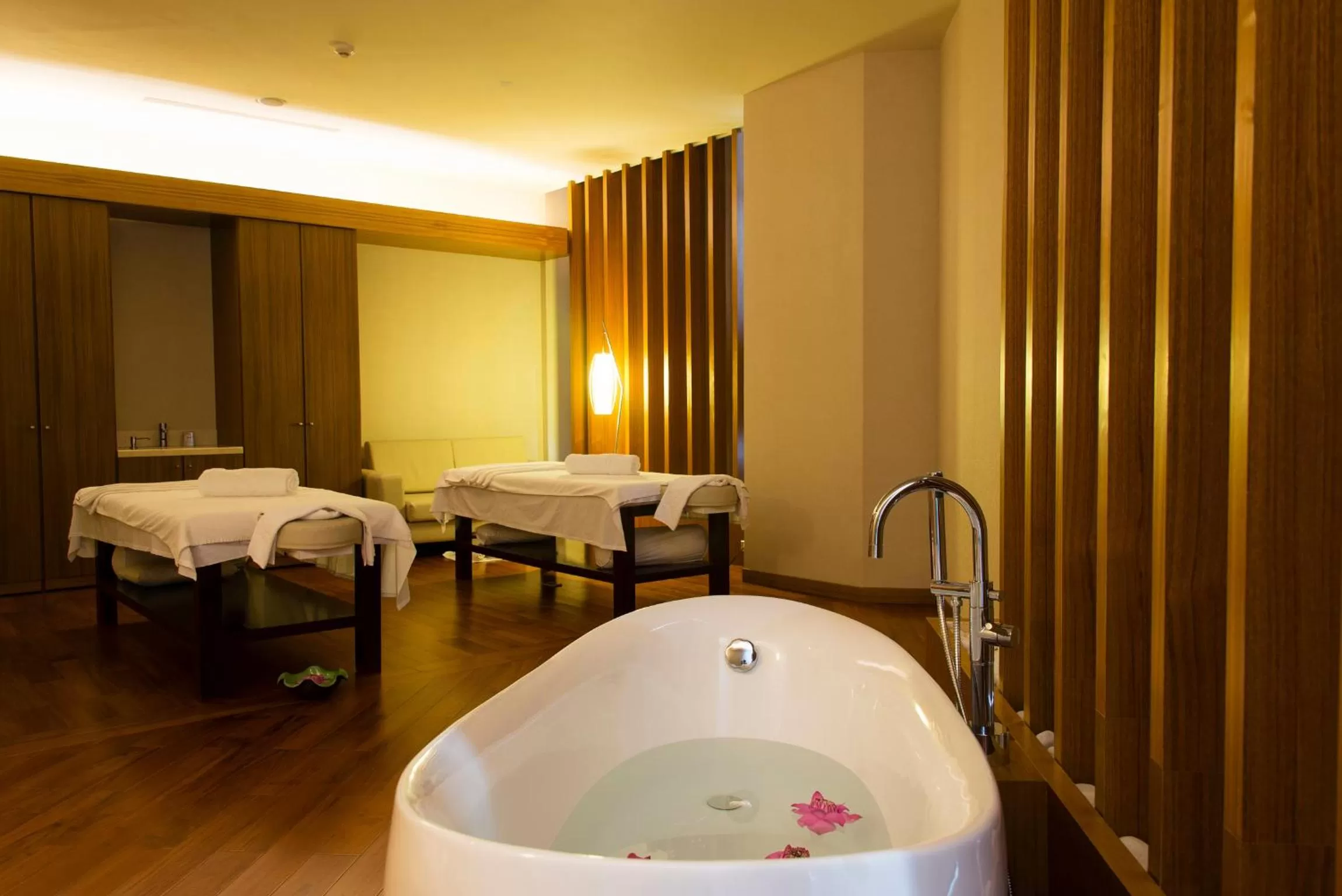 Bathroom in Hotel Nikko Saigon