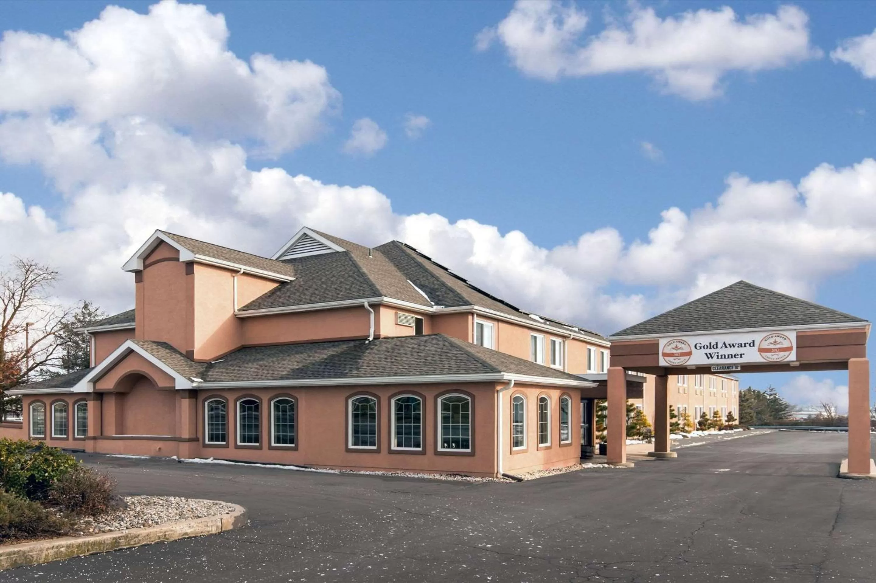 Property building in Comfort Inn New Holland Amish Country