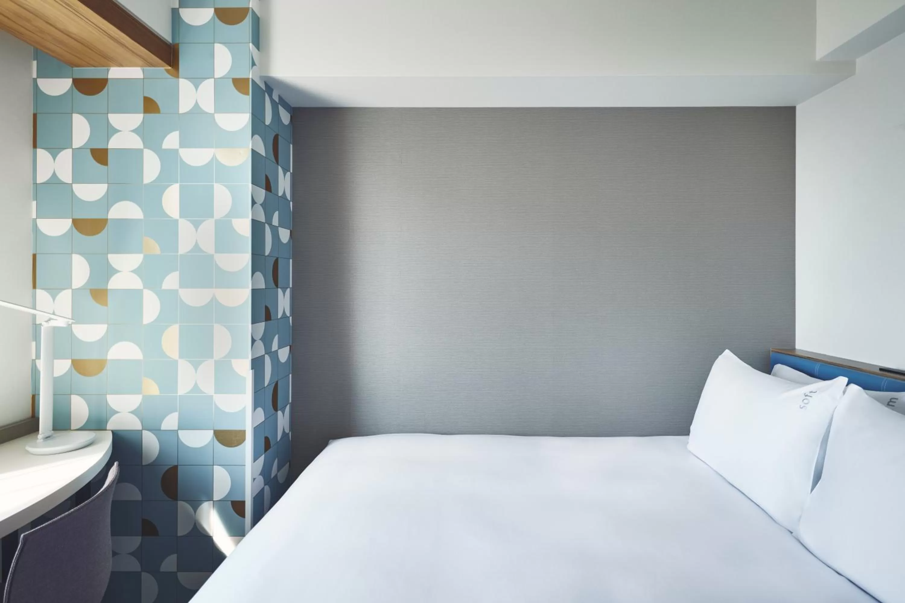 Bed in Holiday Inn Express Osaka City Centre- Midosuji by IHG