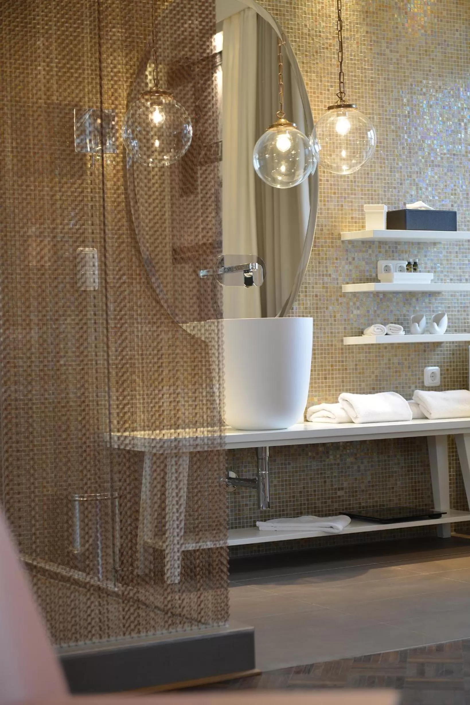 Shower in Villa Mittermeier, Hotellerie & Restaurant