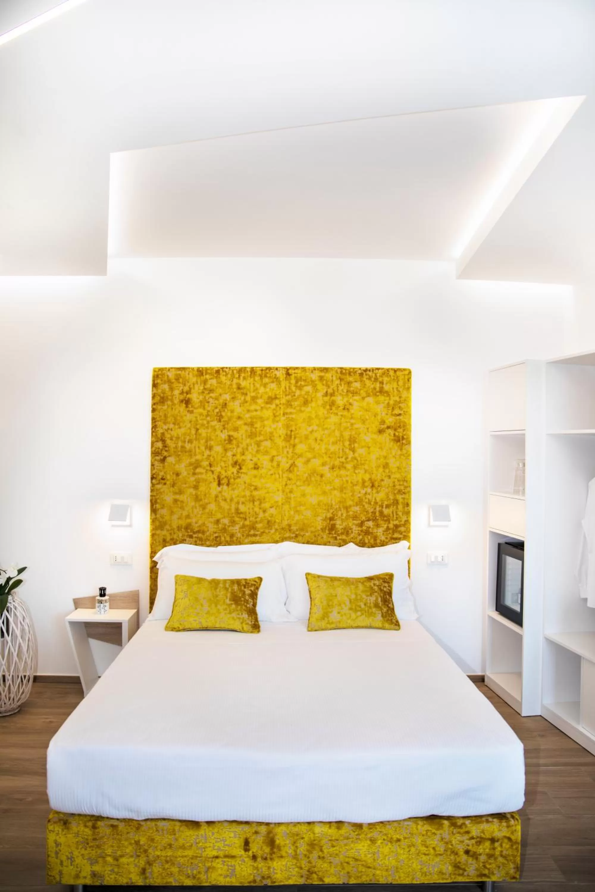 Photo of the whole room, Bed in One Design Hotel