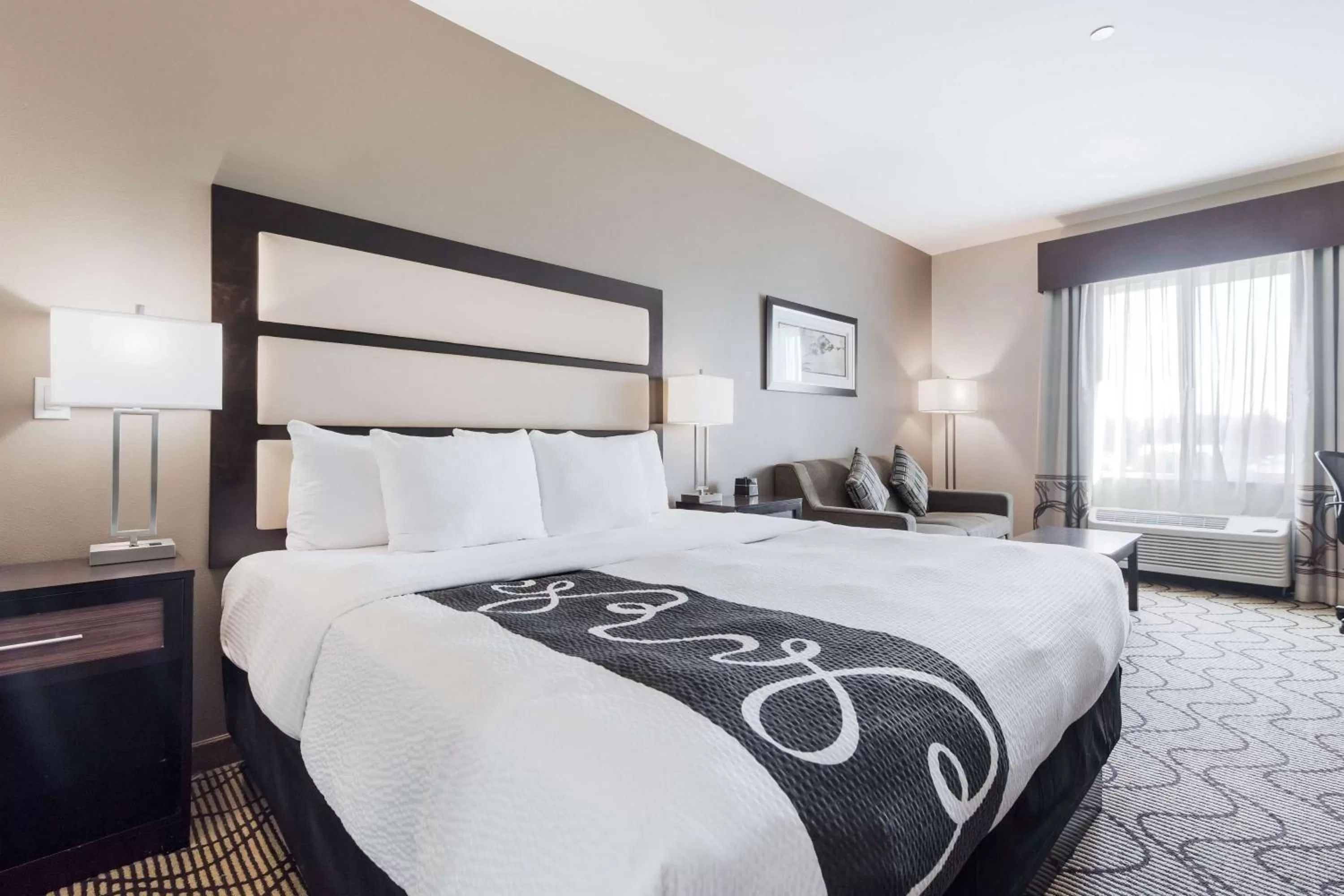 Deluxe King Suite - Non-Smoking in La Quinta by Wyndham Auburn