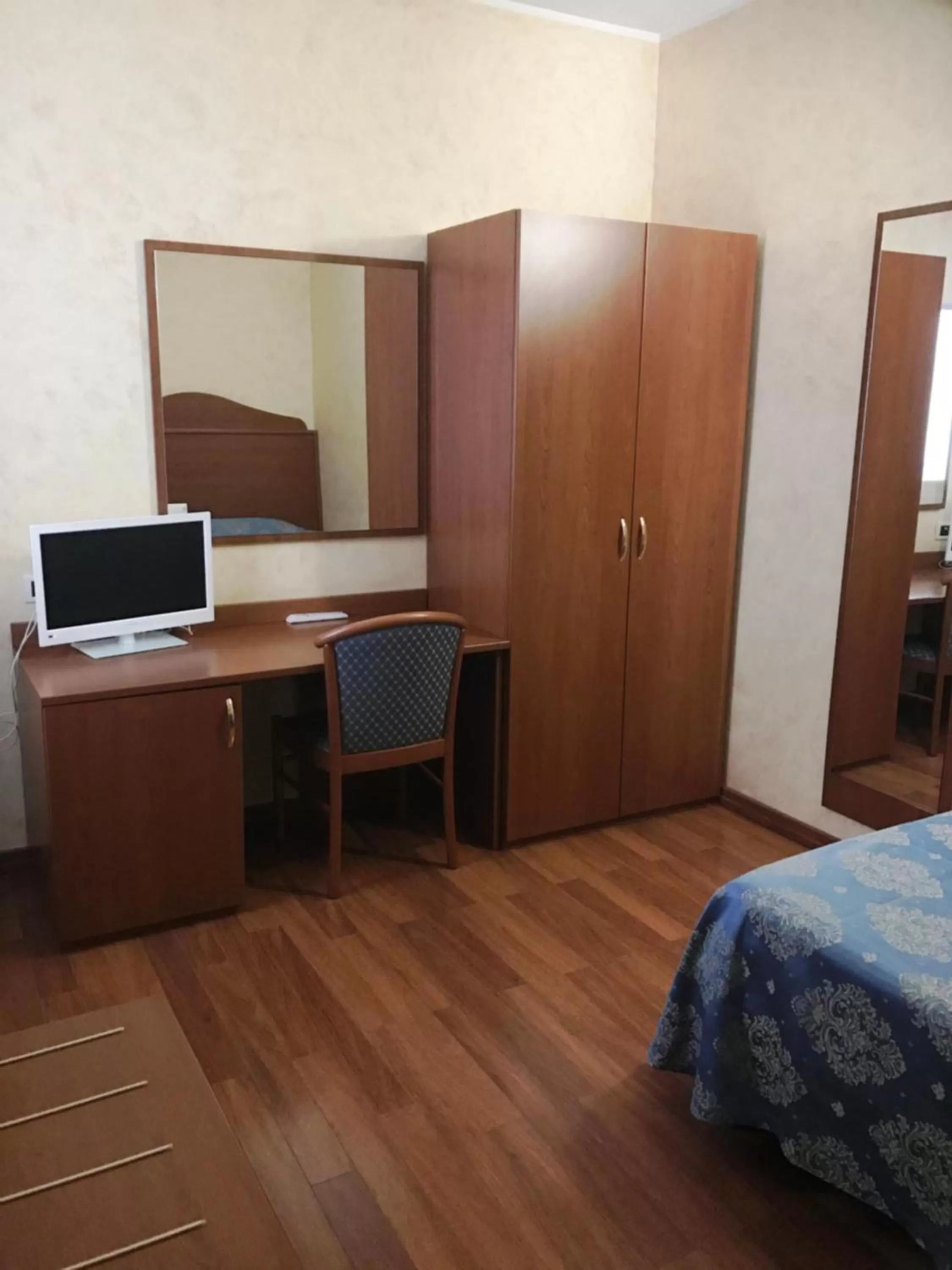 Photo of the whole room, Bed in Hotel Rigolfo