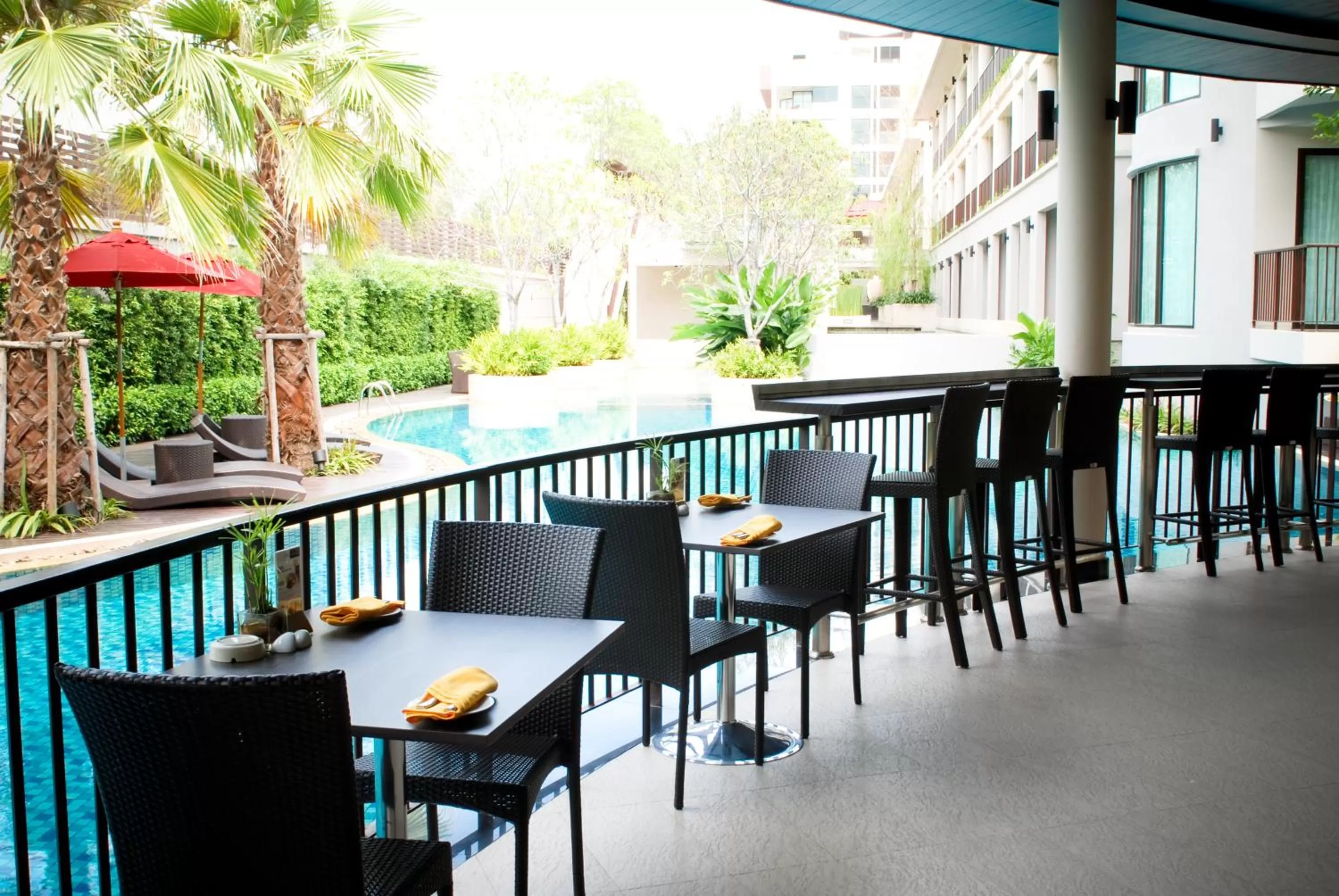 Restaurant/places to eat in Tara Mantra Cha-Am Resort