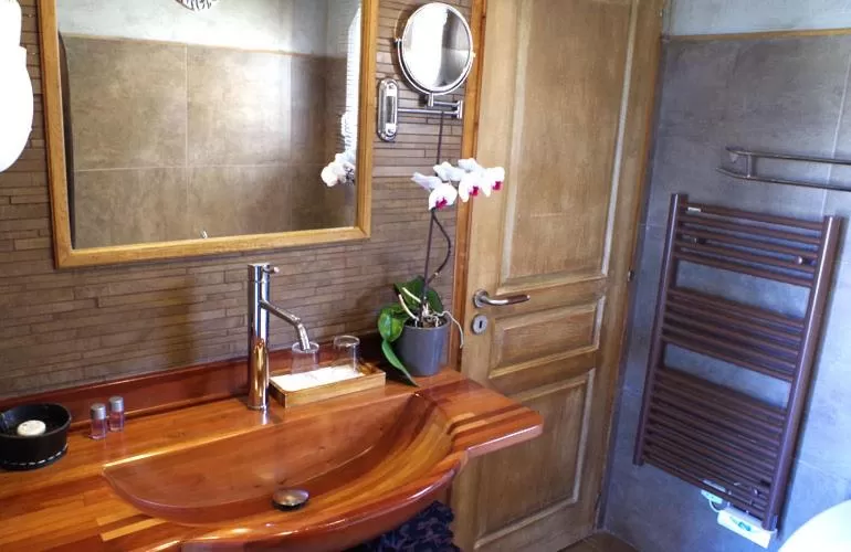 Bathroom in B&B Val D'azur