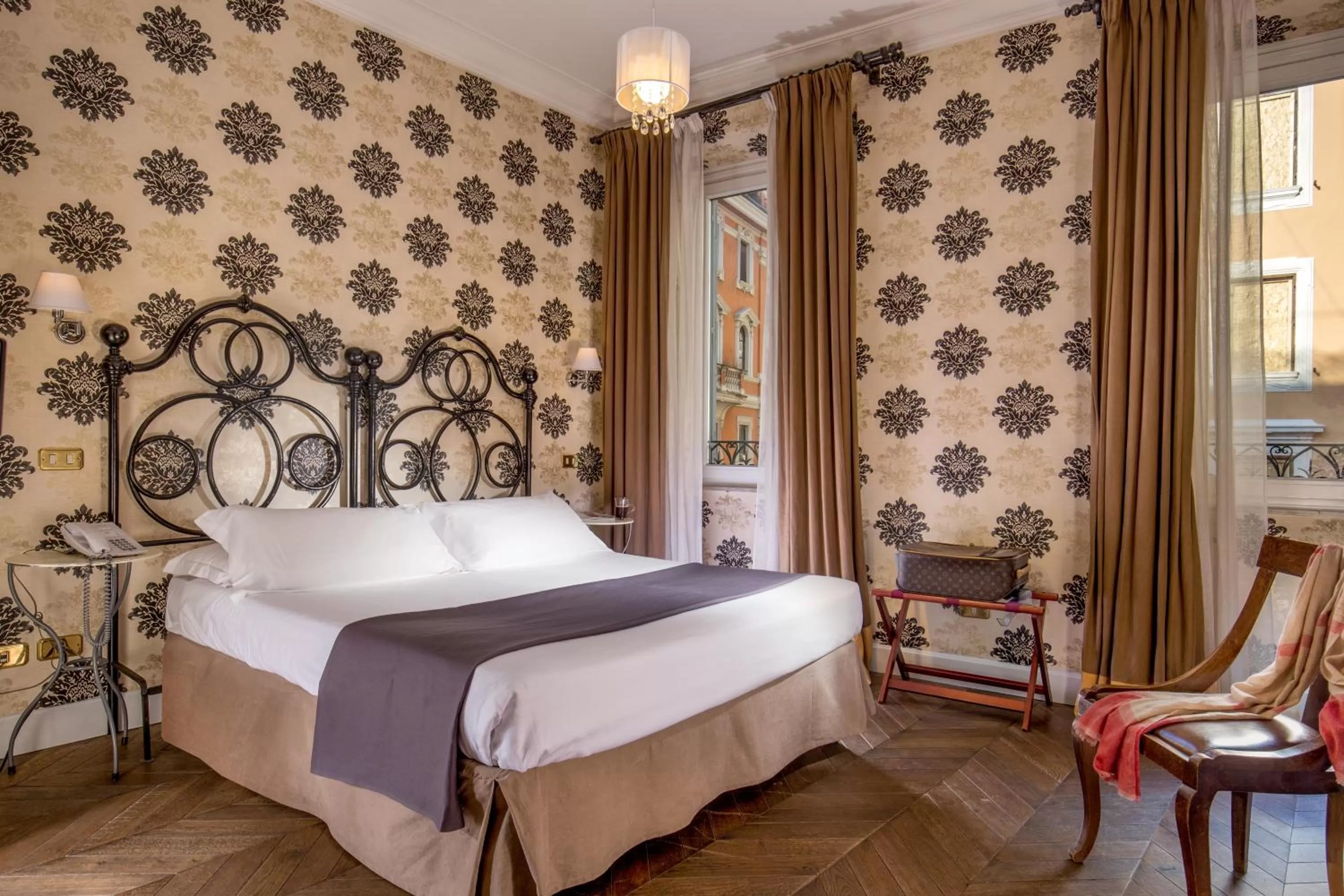 Bathroom, Bed in Boutique Hotel Anahi