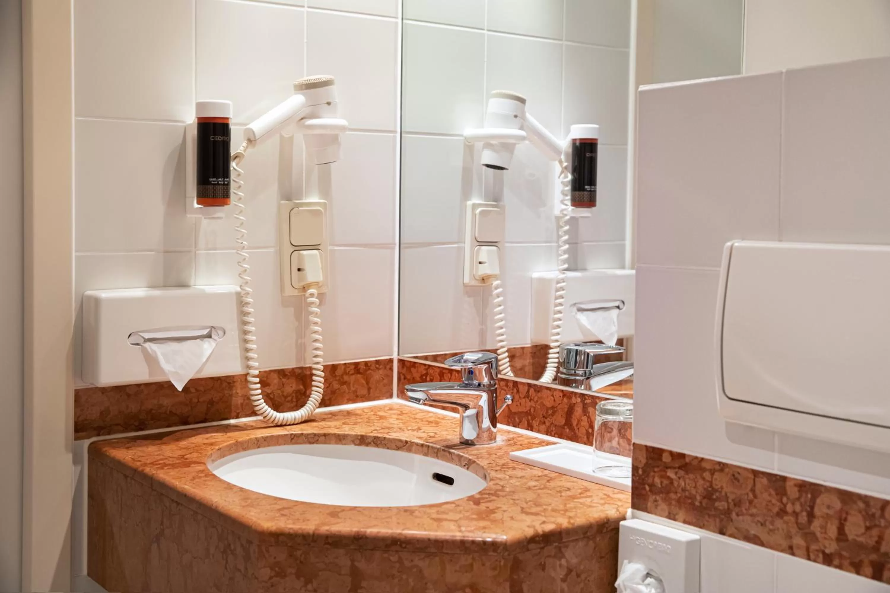 Bathroom in ACHAT Hotel Magdeburg