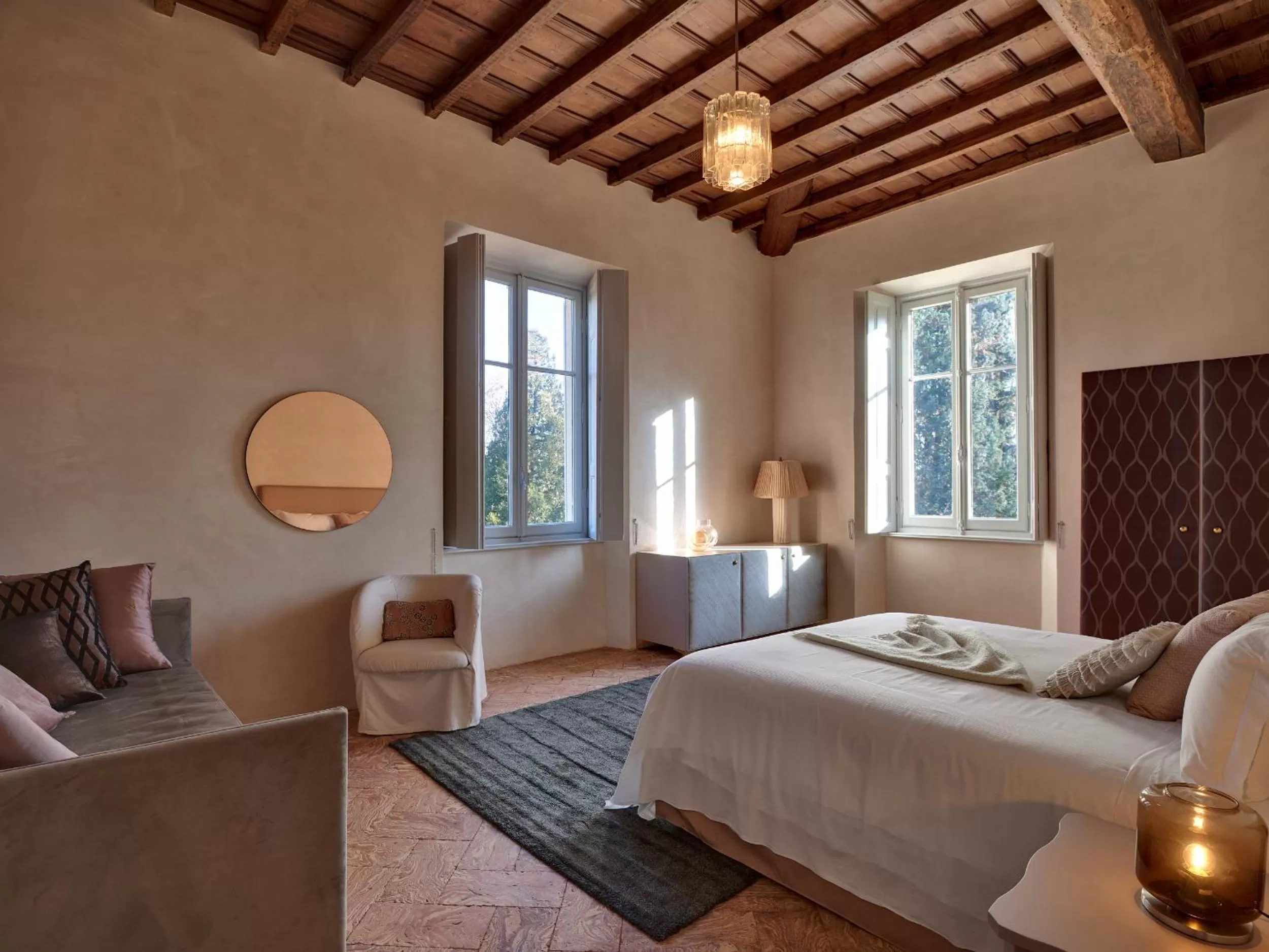 Photo of the whole room, Bed in Dandelion Como Suites & Park