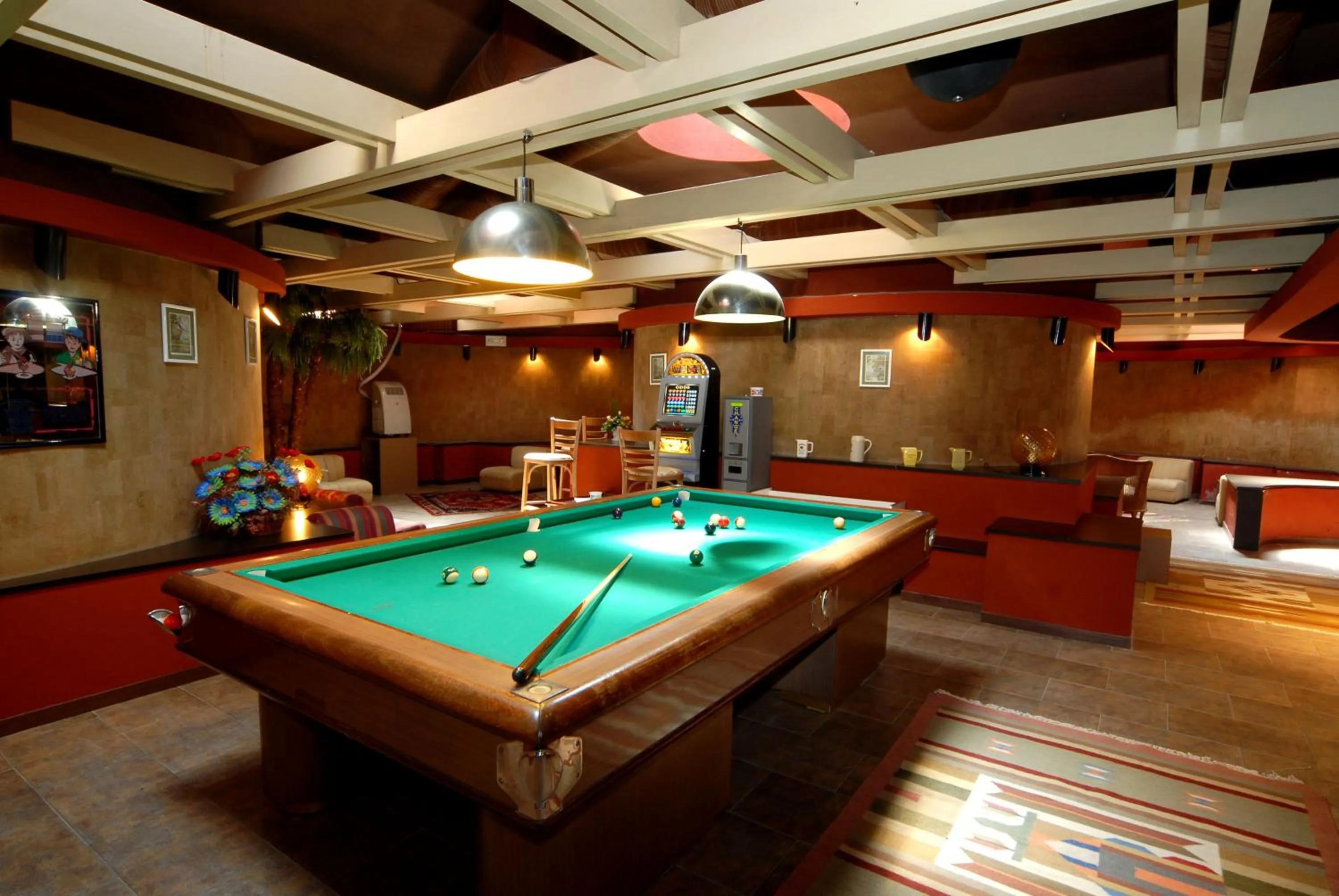 Billiard in Hotel 5 Terre