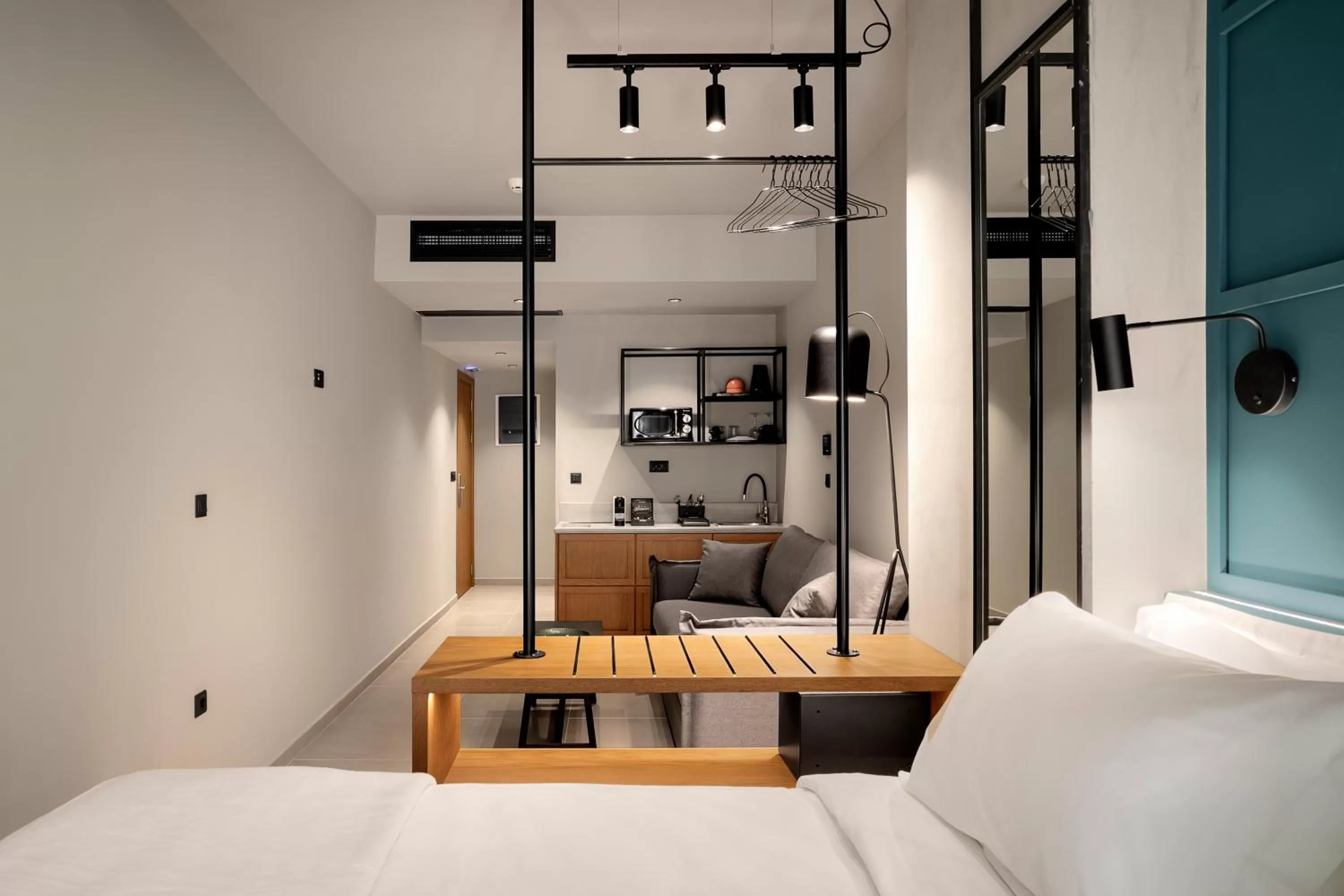 Kitchen or kitchenette, Bed in Bob W Athens Akadimia