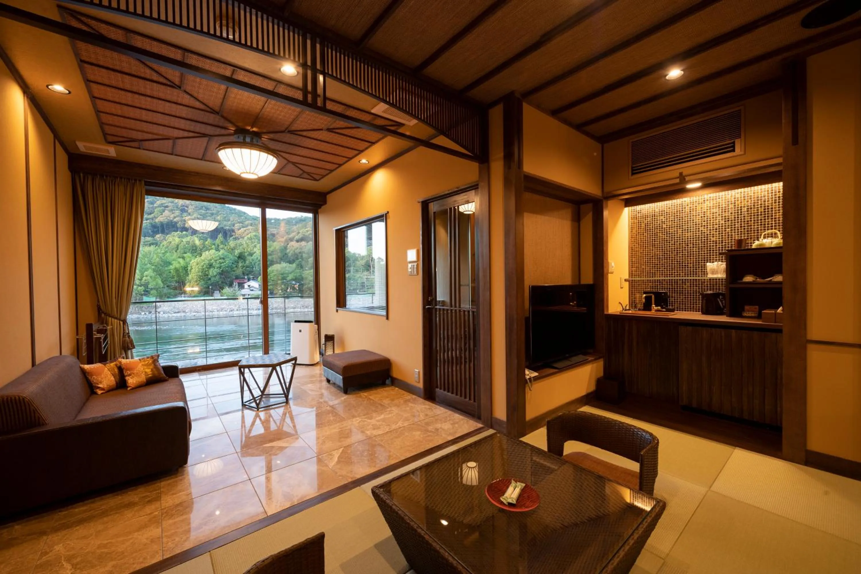 Ran Deluxe Twin Room - single occupancy in Hanayashiki Ukifune-en