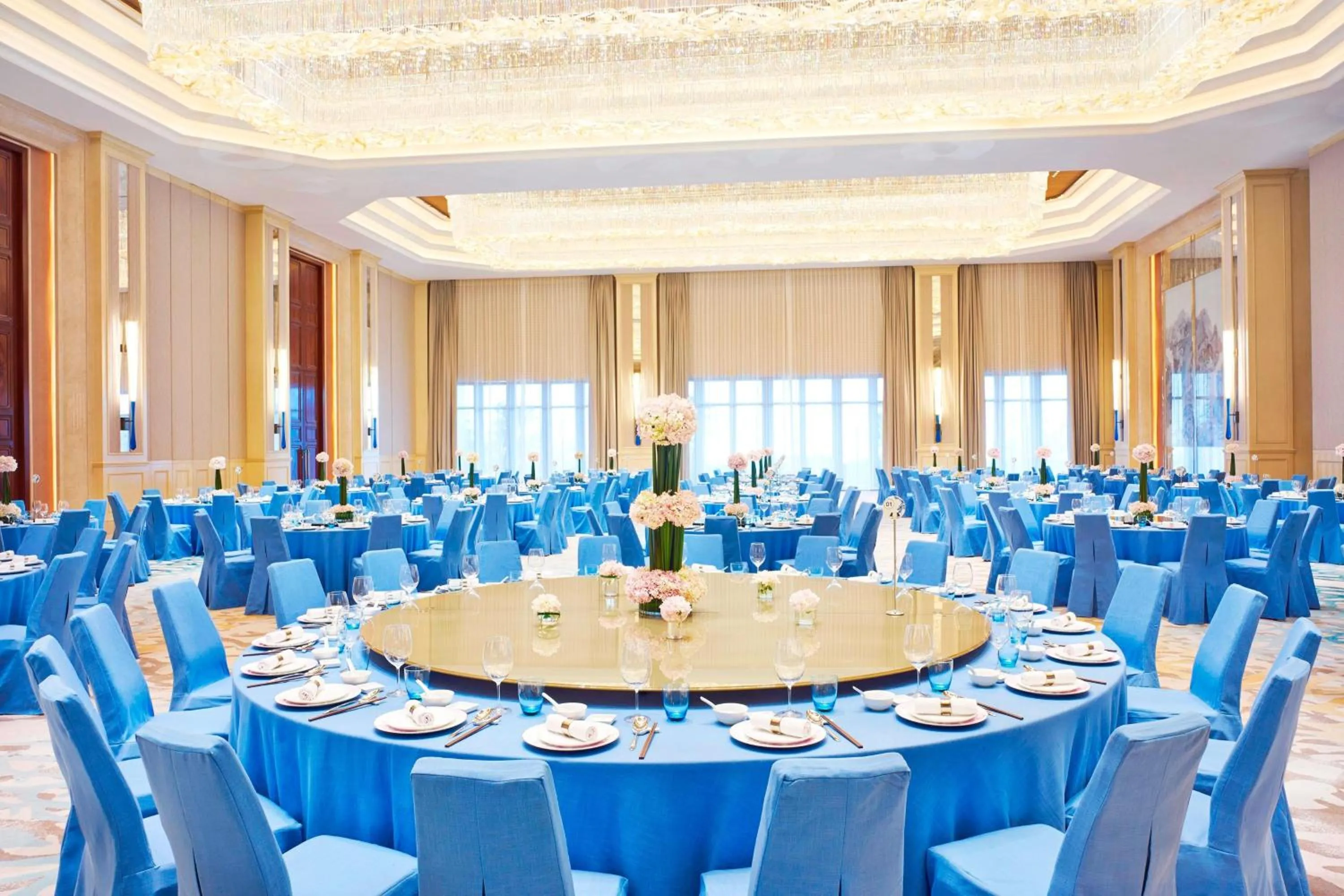 Meeting/conference room in The Westin Zhujiajian Resort, Zhoushan