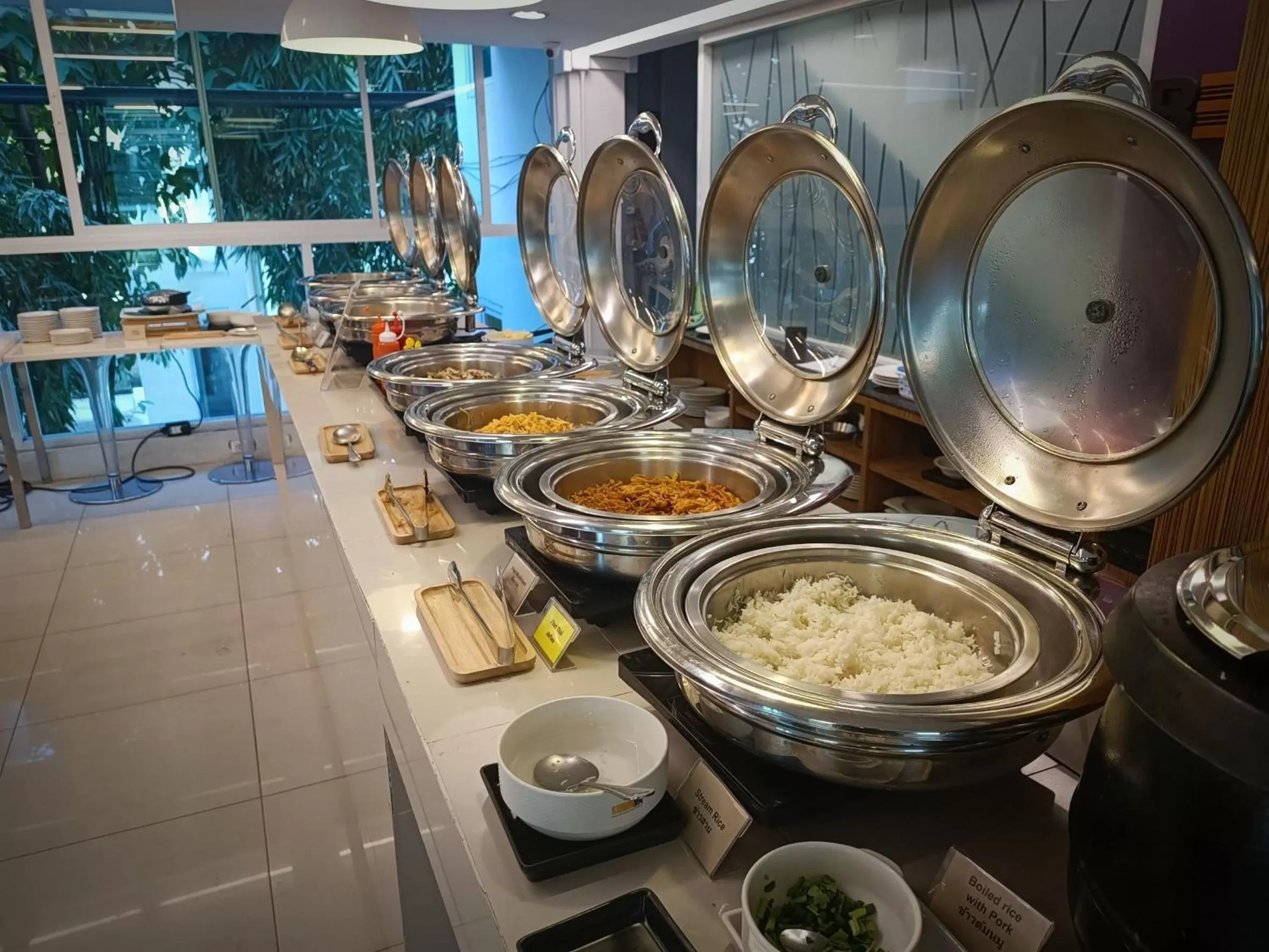 Restaurant/places to eat in Nimman Mai Design Hotel Chiang Mai