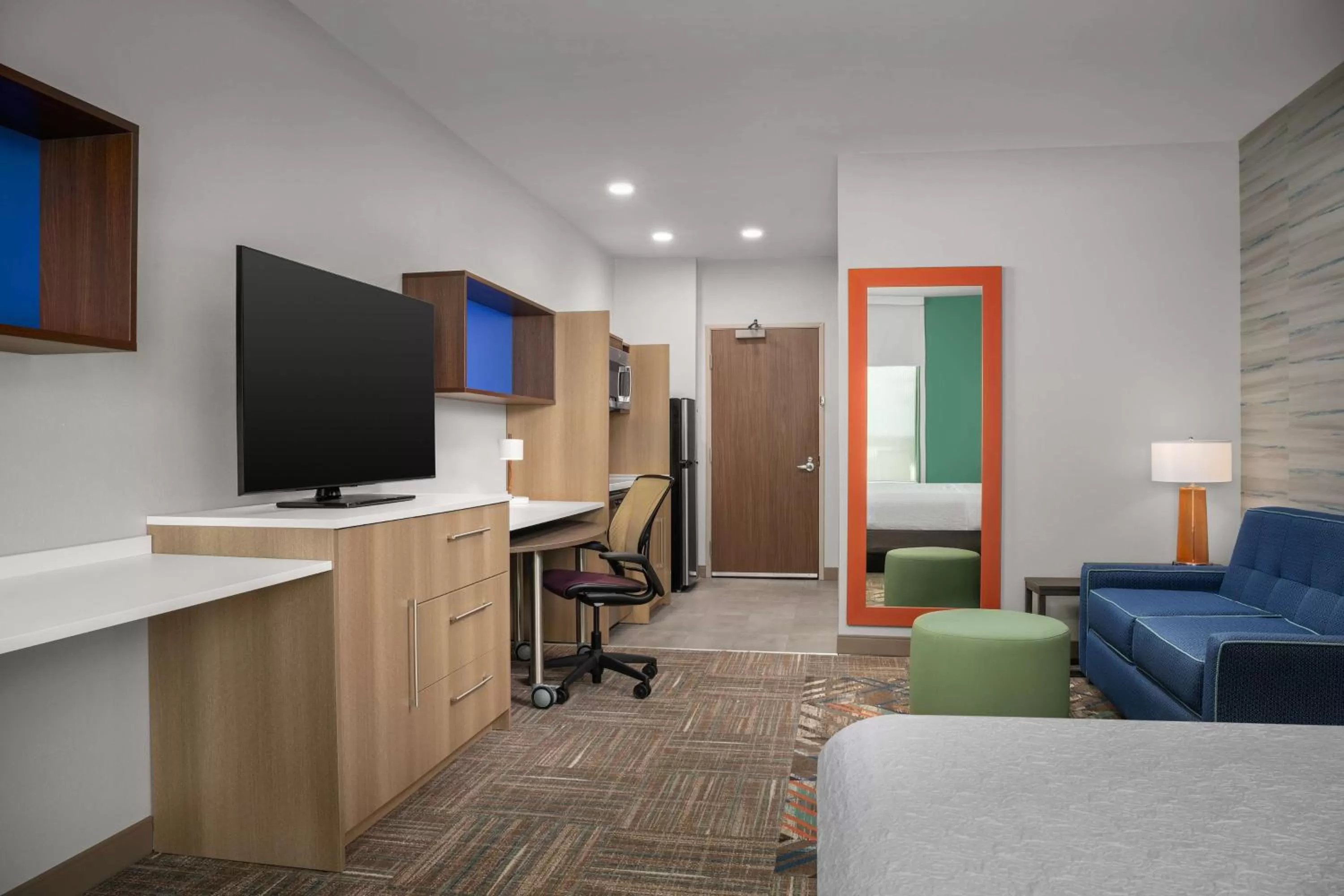 Bedroom in Home2 Suites By Hilton Cullman