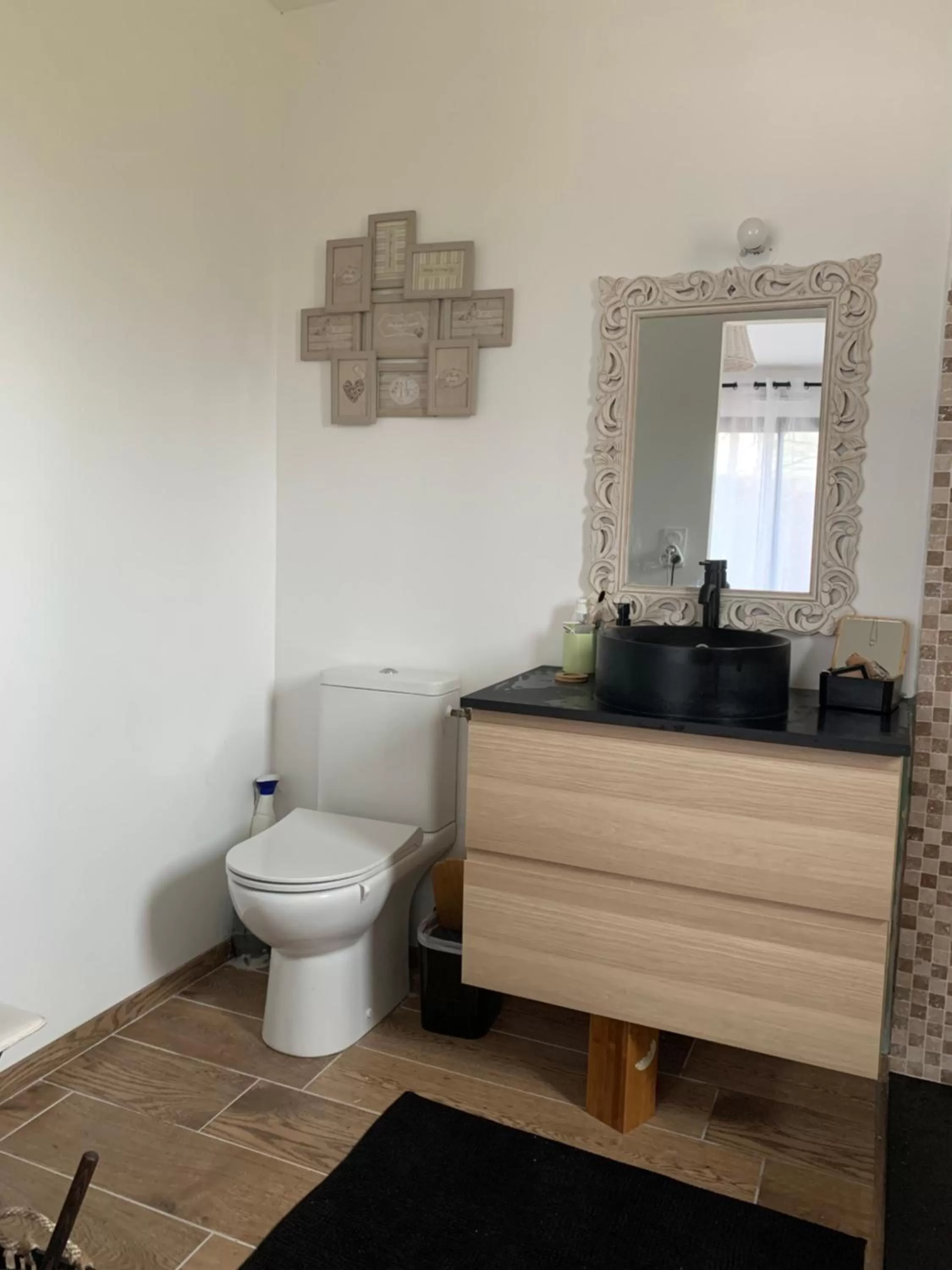 Bathroom in Quiniere - Entre Lac et Forêt