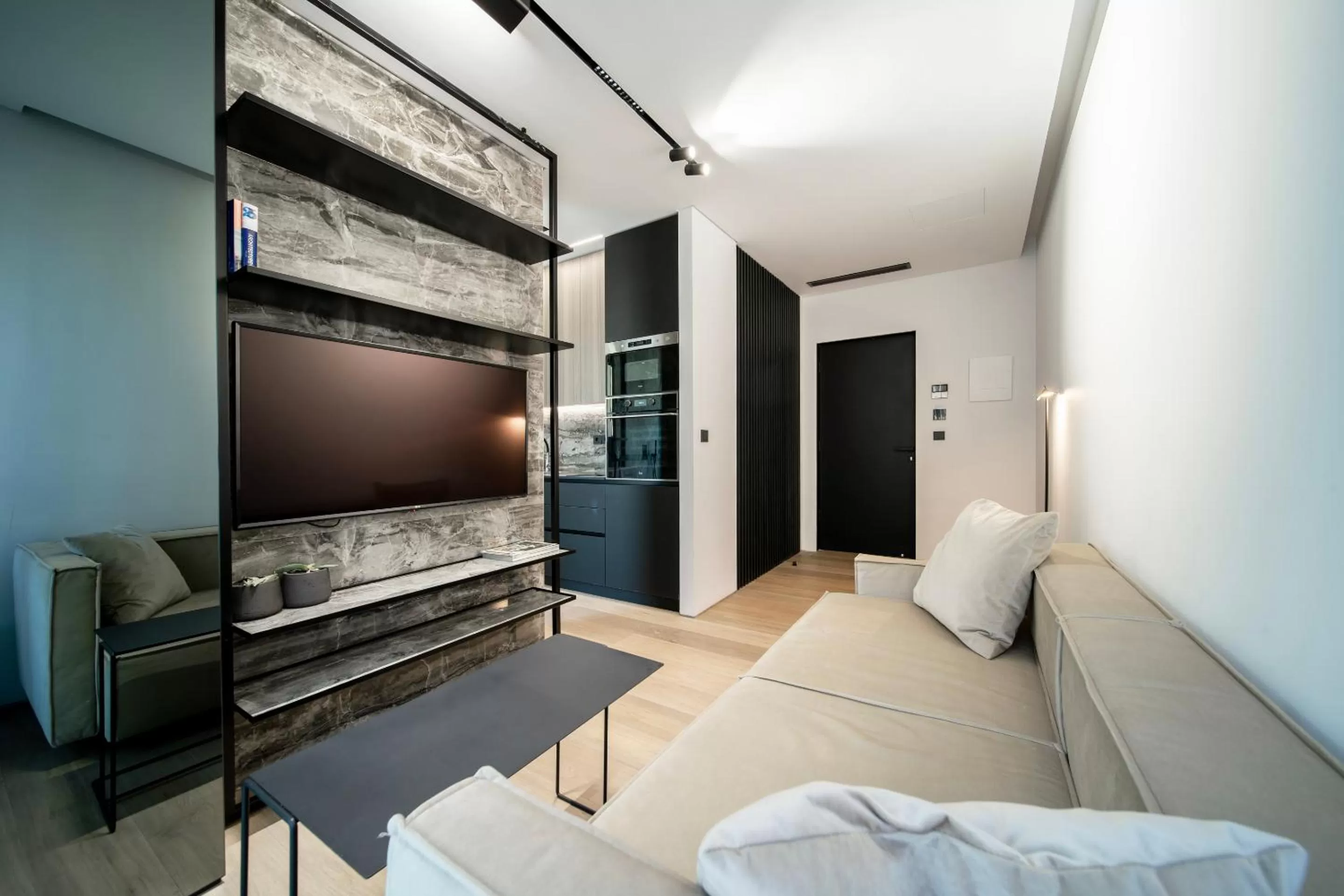 TV and multimedia, Bed in The Duke Boutique Suites