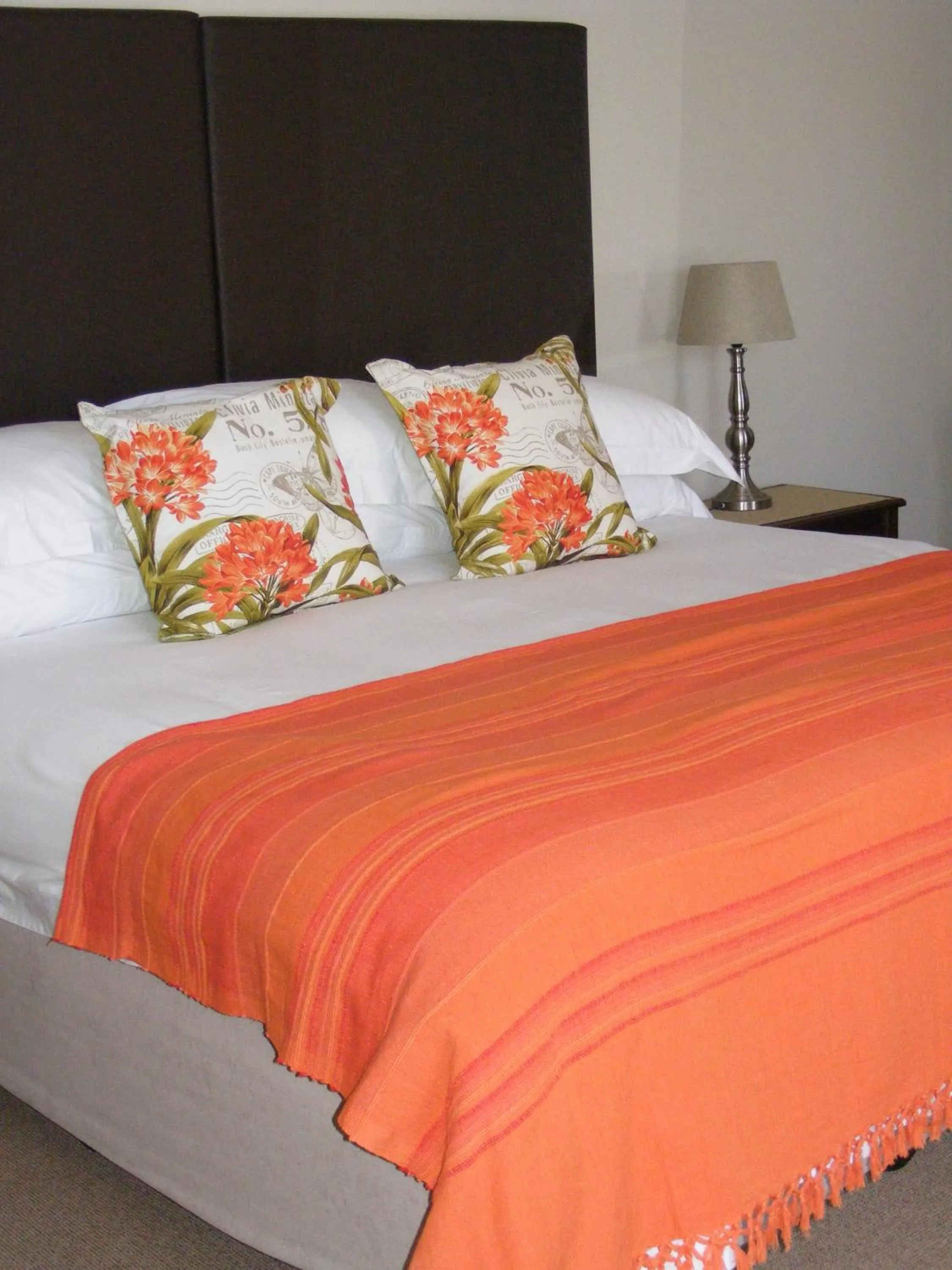 Bed in Karoo Sun Boutique Guest House