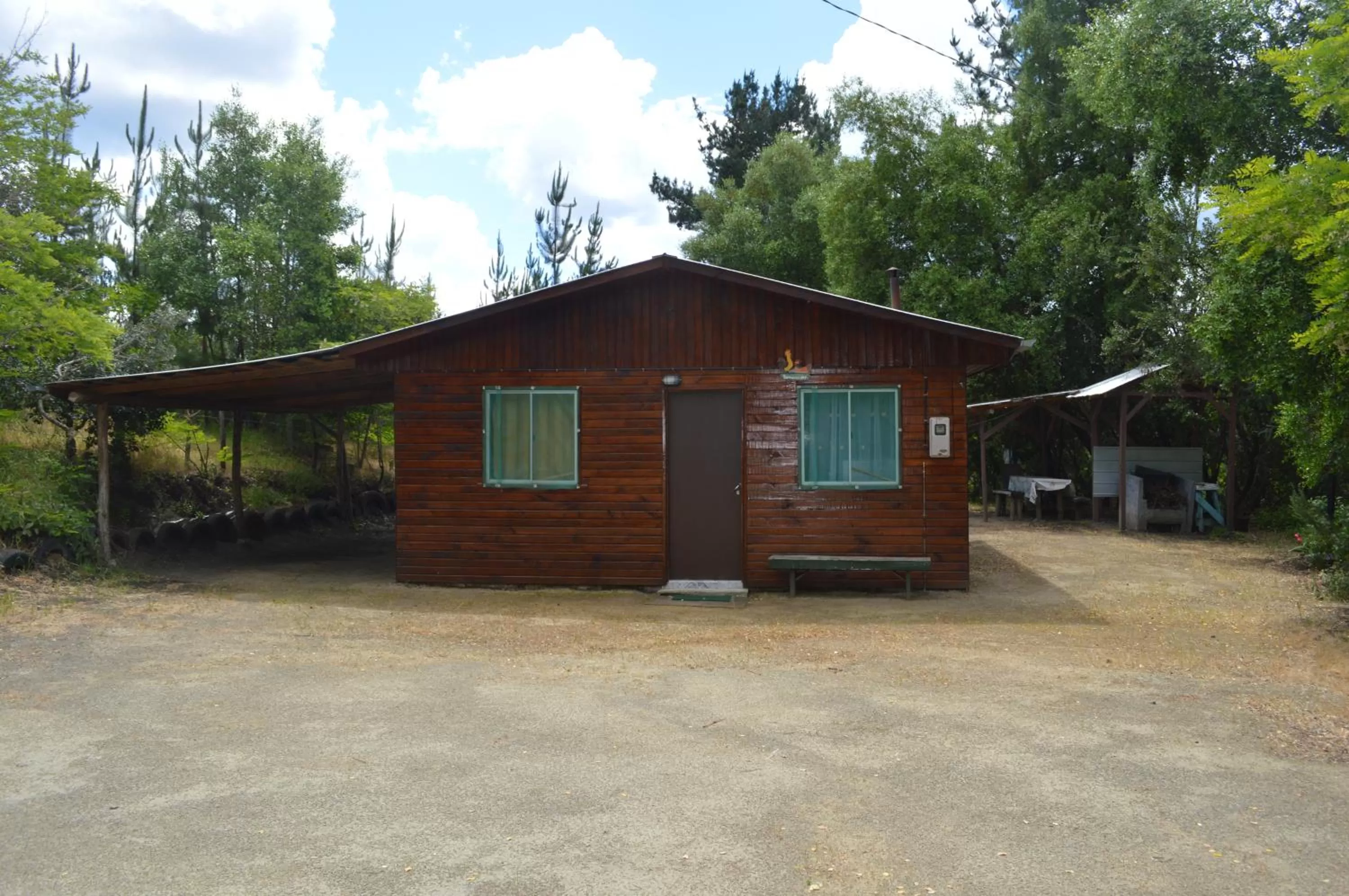 Table tennis in Coyunche Cabañas y Camping Laja & San Rosendo