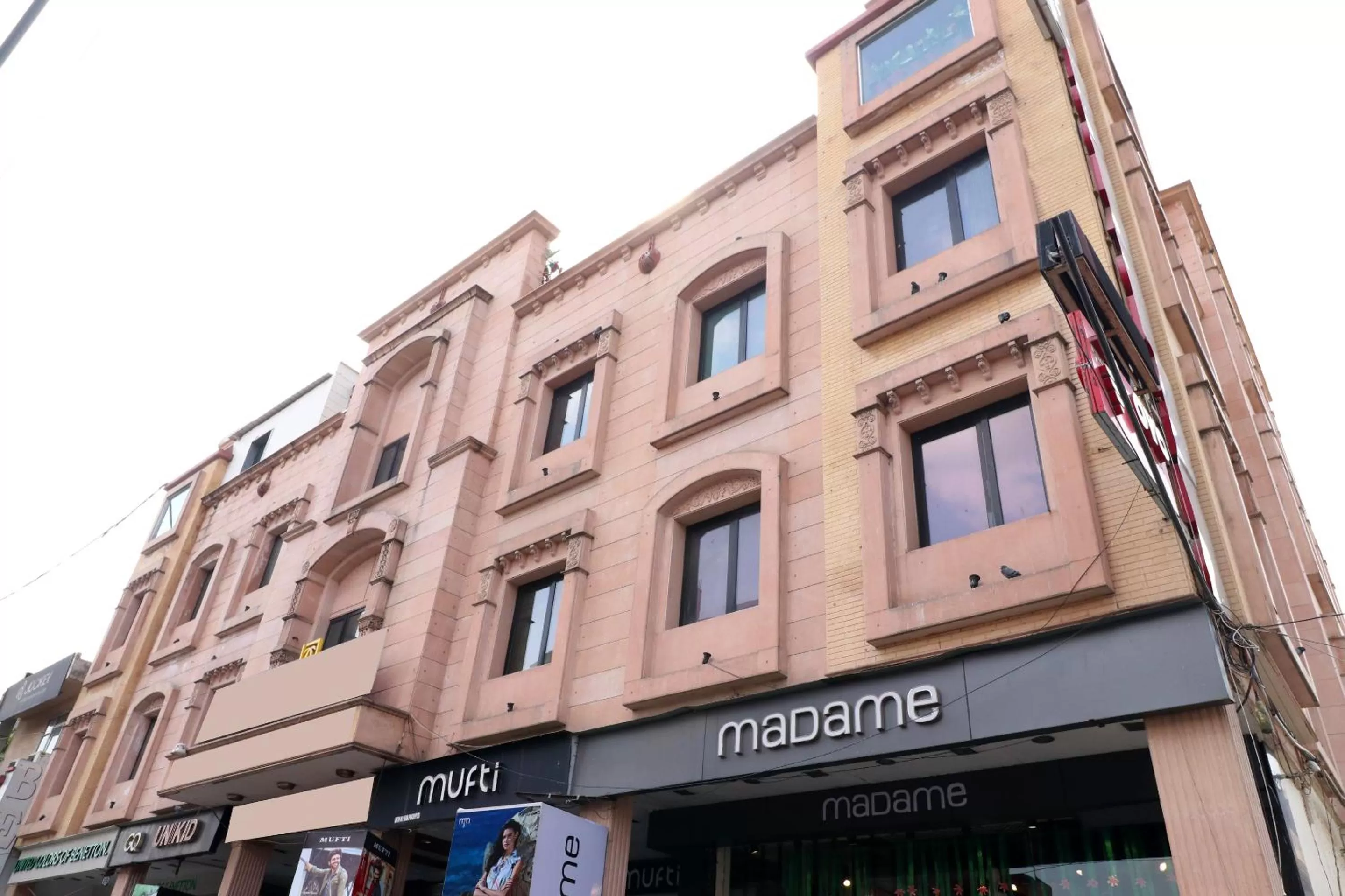 Facade/entrance in Hotel Leela Grande