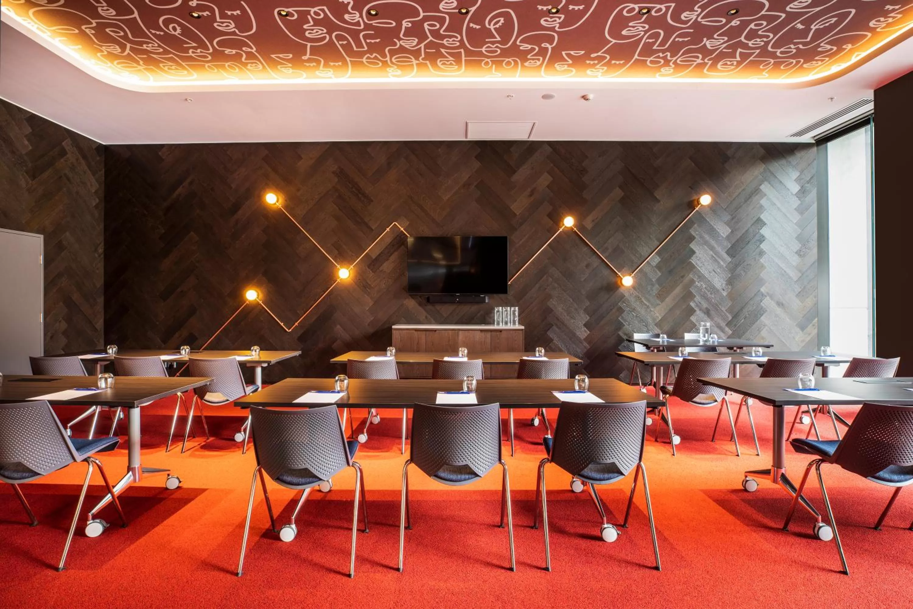 Meeting/conference room in Holiday Inn Express Melbourne Little Collins by IHG