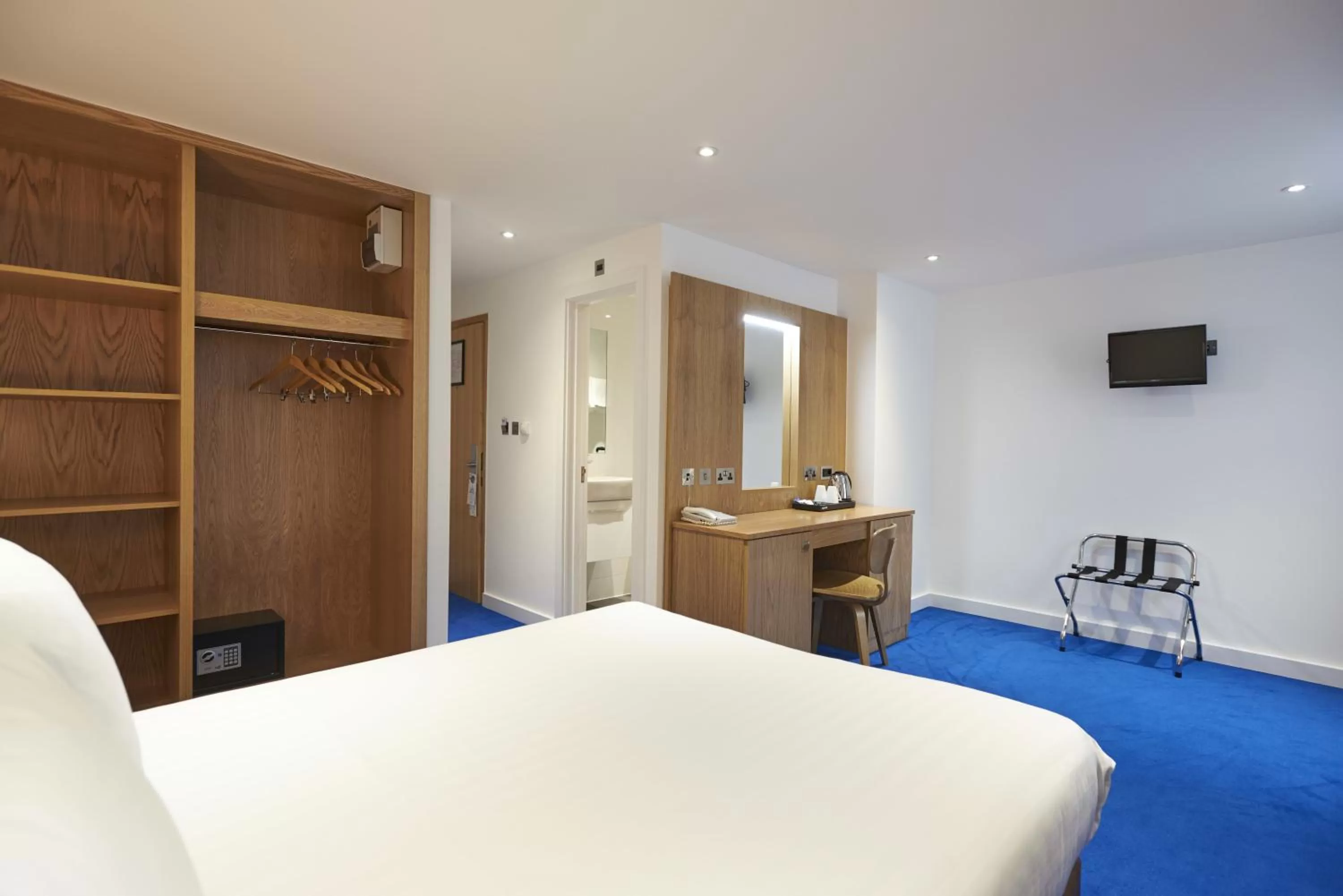 Bed in Central Park Hotel