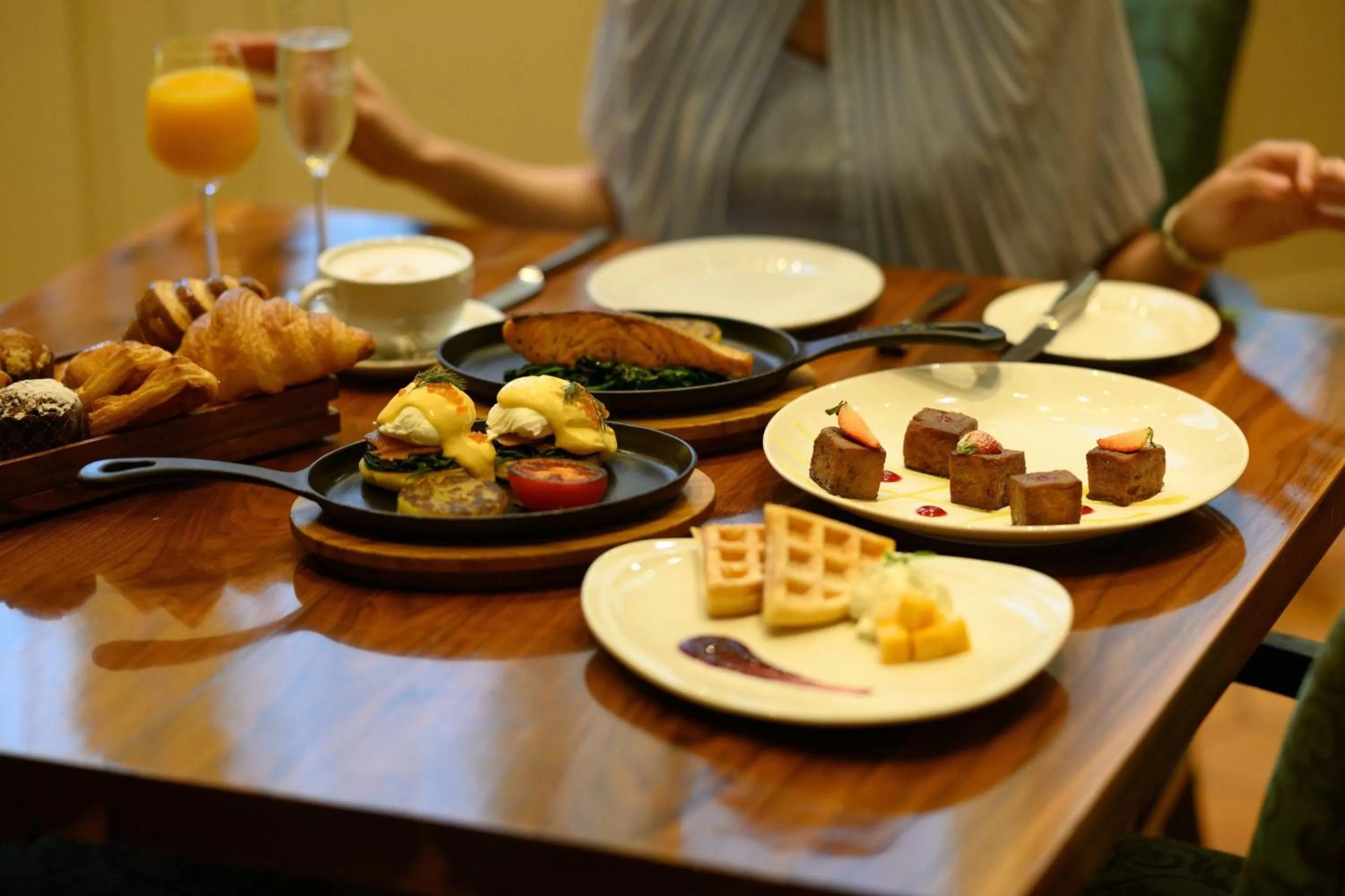 Breakfast in Sheraton Grande Sukhumvit, a Luxury Collection Hotel, Bangkok