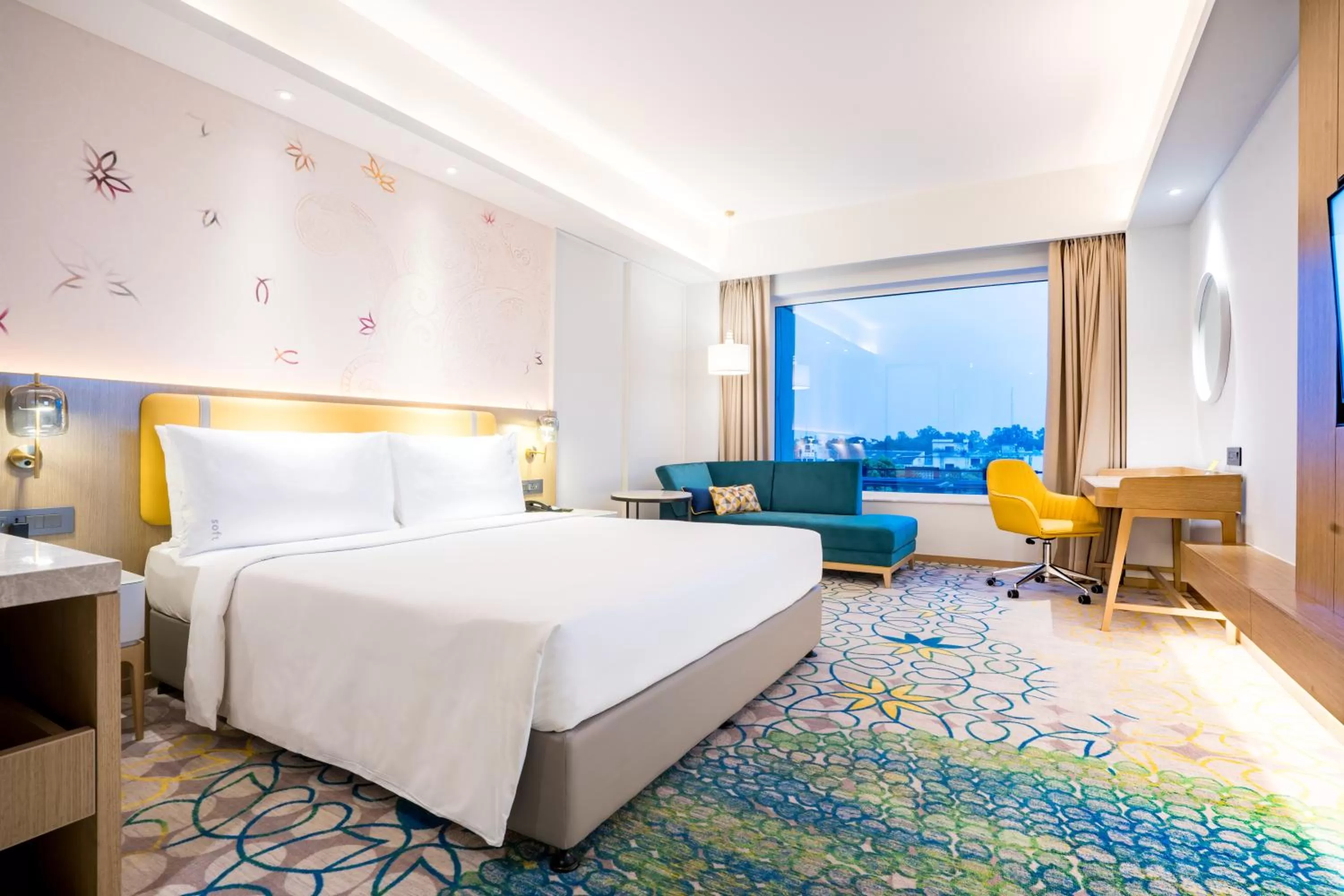 Bed in Holiday Inn Lucknow Airport by IHG