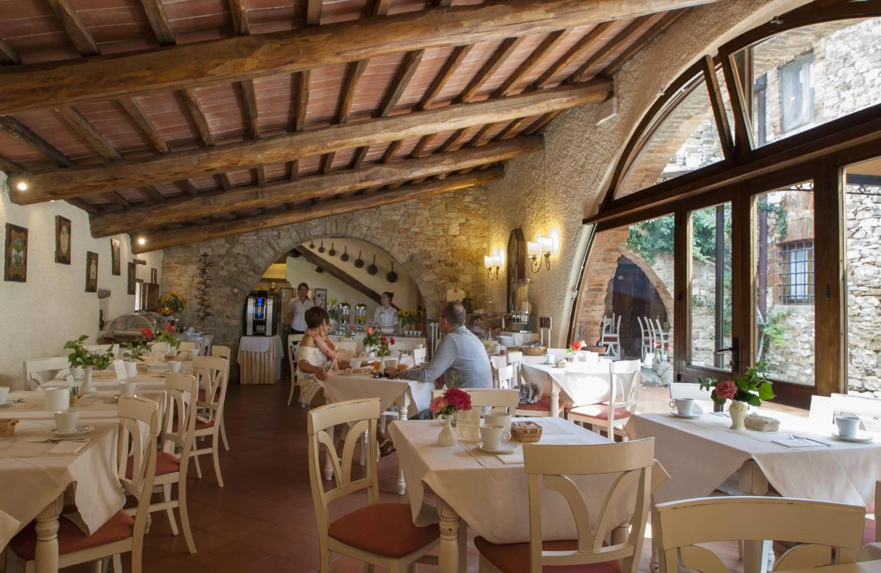 Buffet breakfast in Hotel Belvedere Di San Leonino