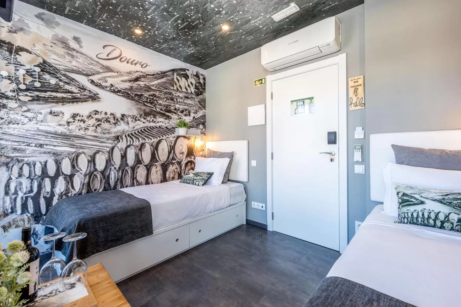 Bed in Lisbon Wine House - Rooms & Suites