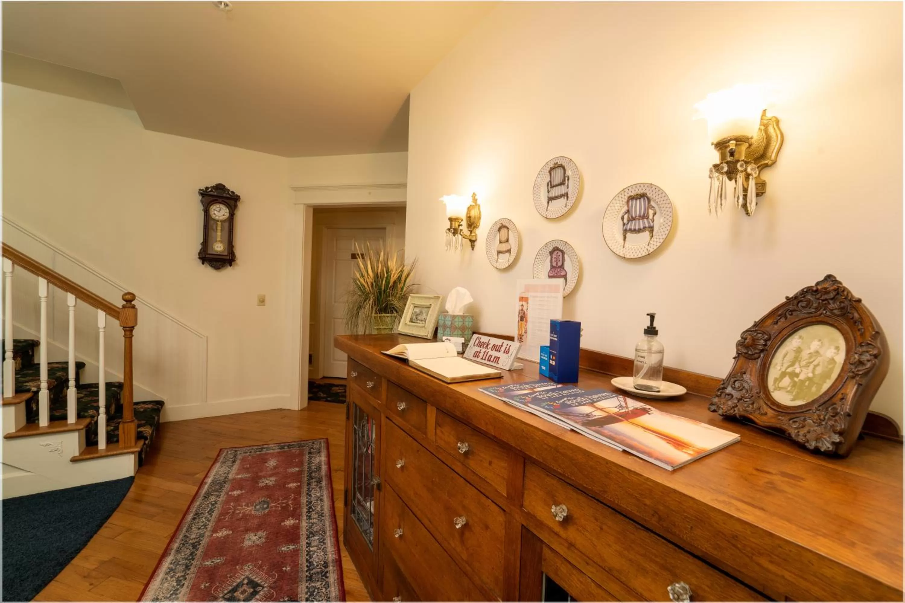 Facade/entrance in Yelton Manor Bed and Breakfast