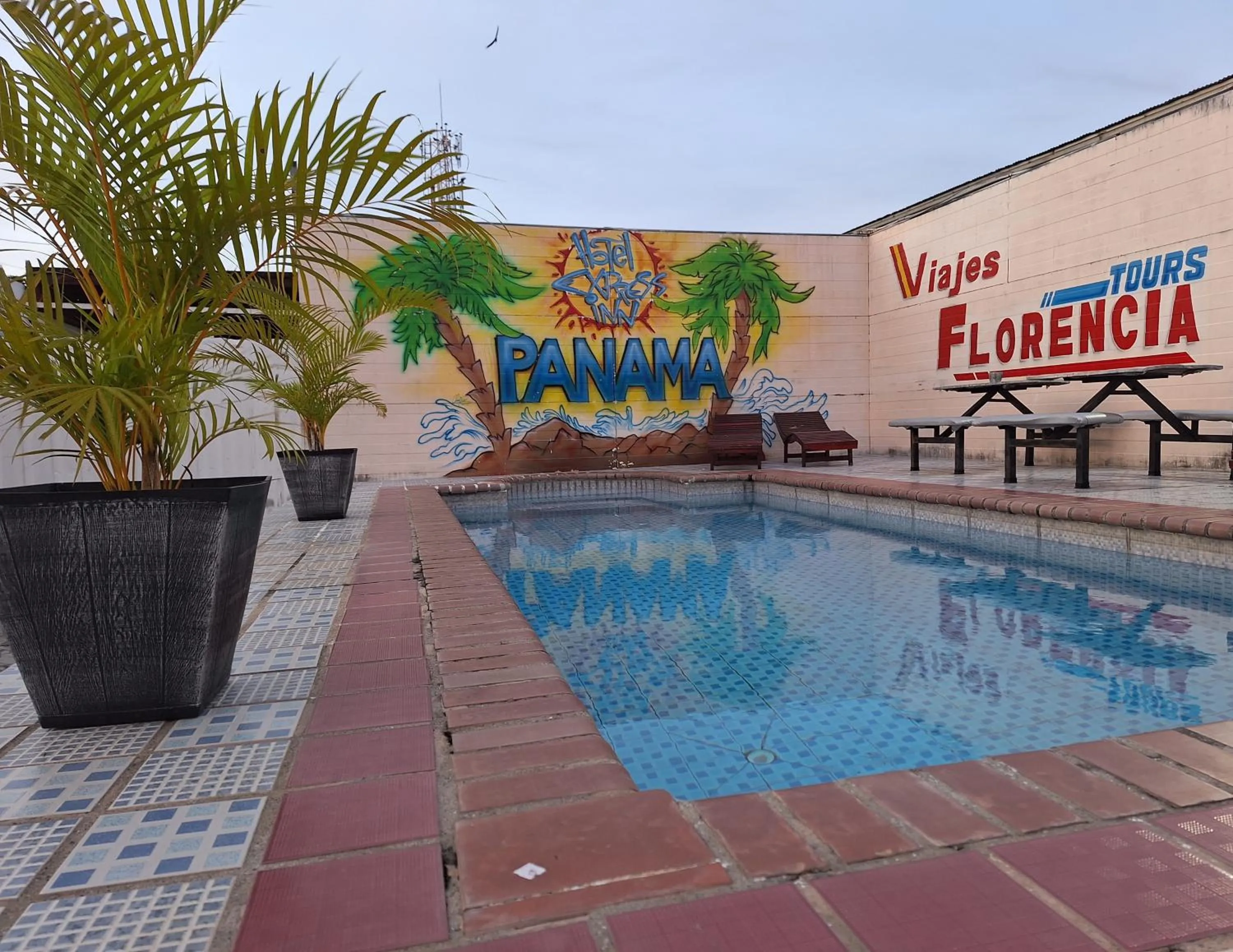 Swimming pool in Express Inn PTY Aeropuerto Internacional Panama