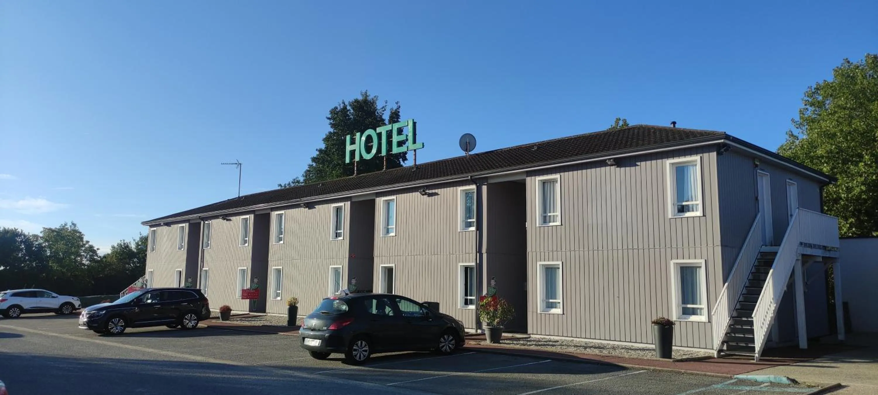 Property building in Fasthotel Laval