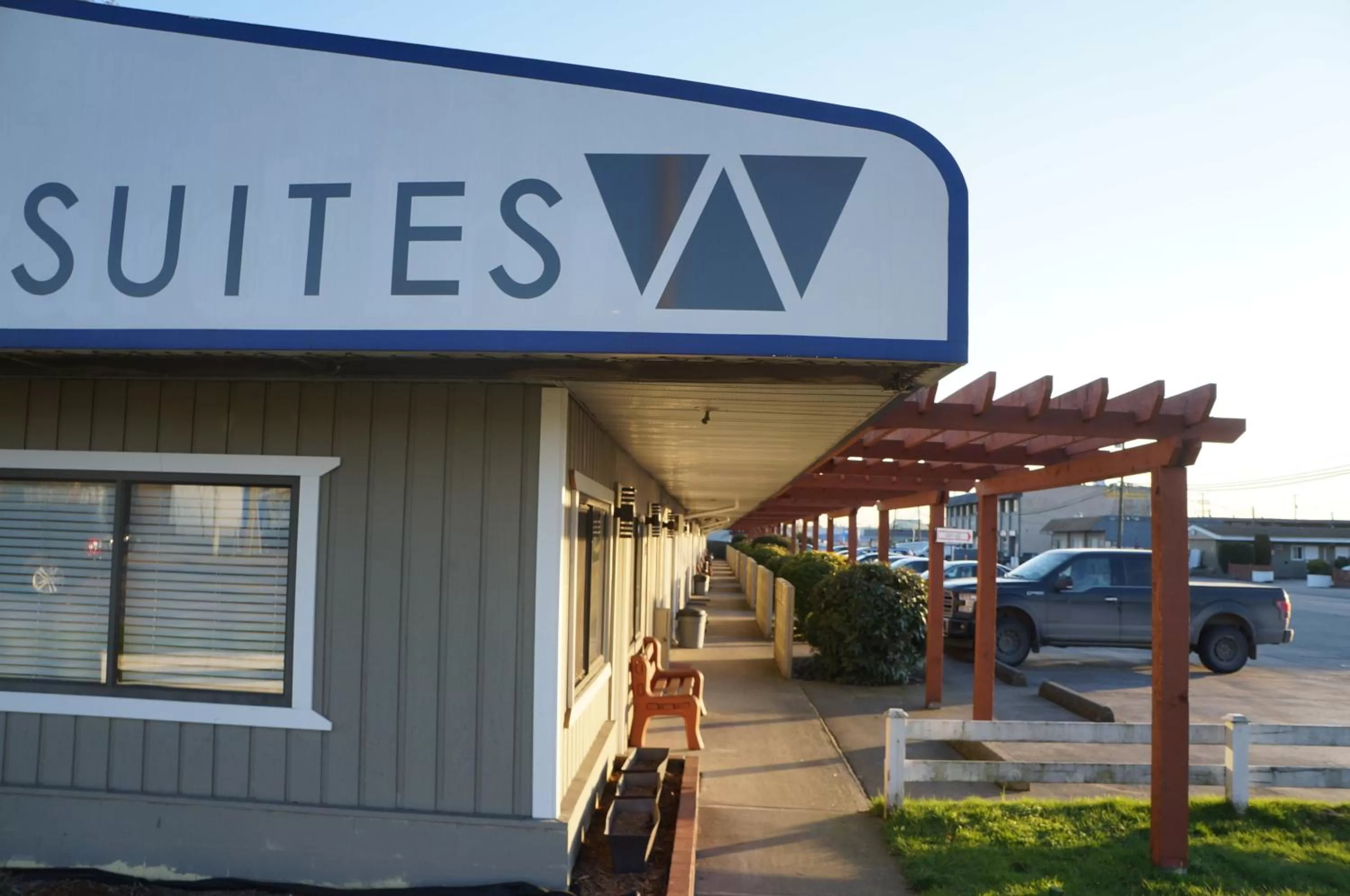 Facade/entrance in Westward Inn & Suites