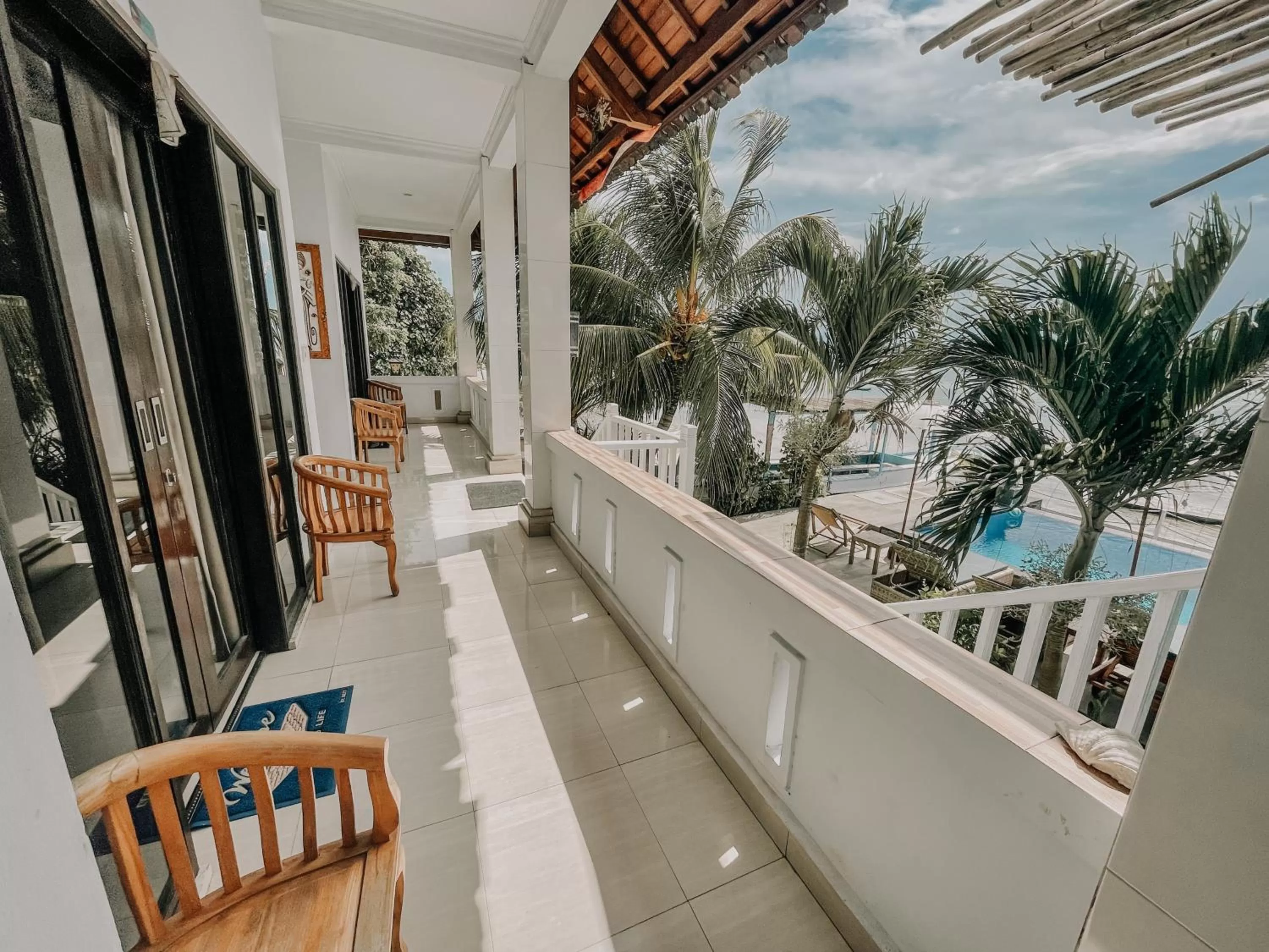 Balcony/Terrace in Aurora Beach View