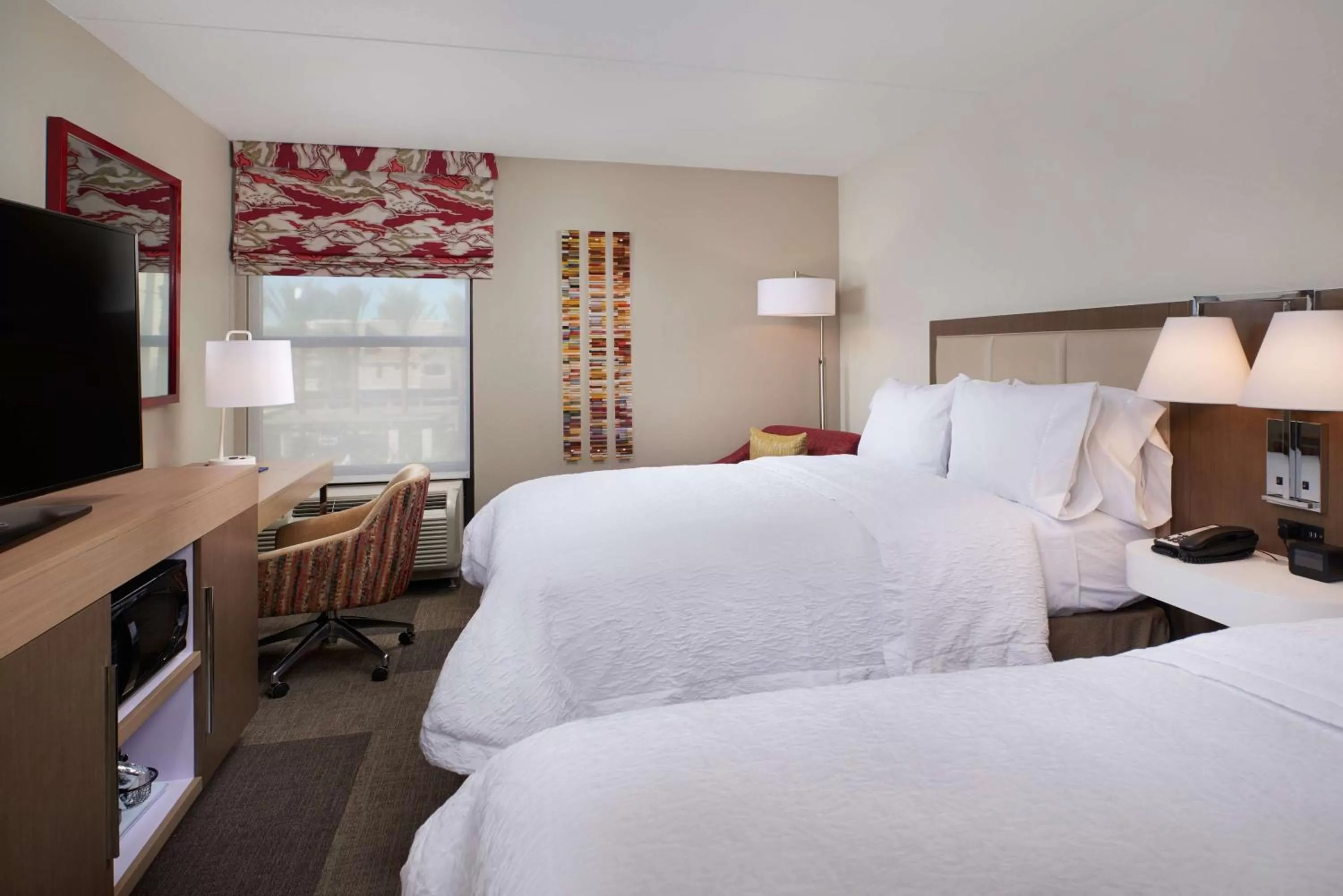 Bedroom, Bed in Hampton Inn & Suites Scottsdale On Shea Blvd