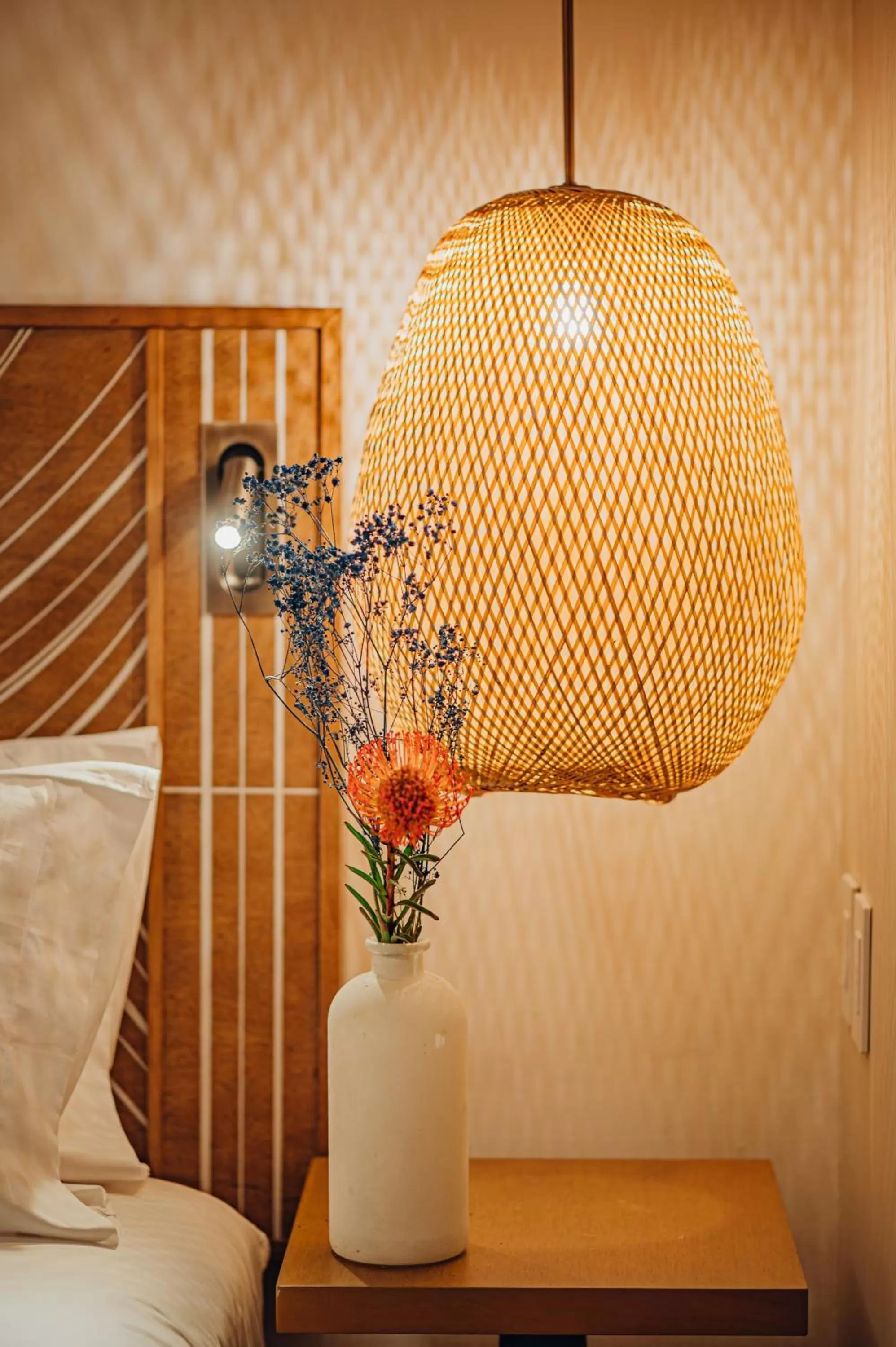 Decorative detail, Bed in Renaissance Wind Creek Aruba Resort