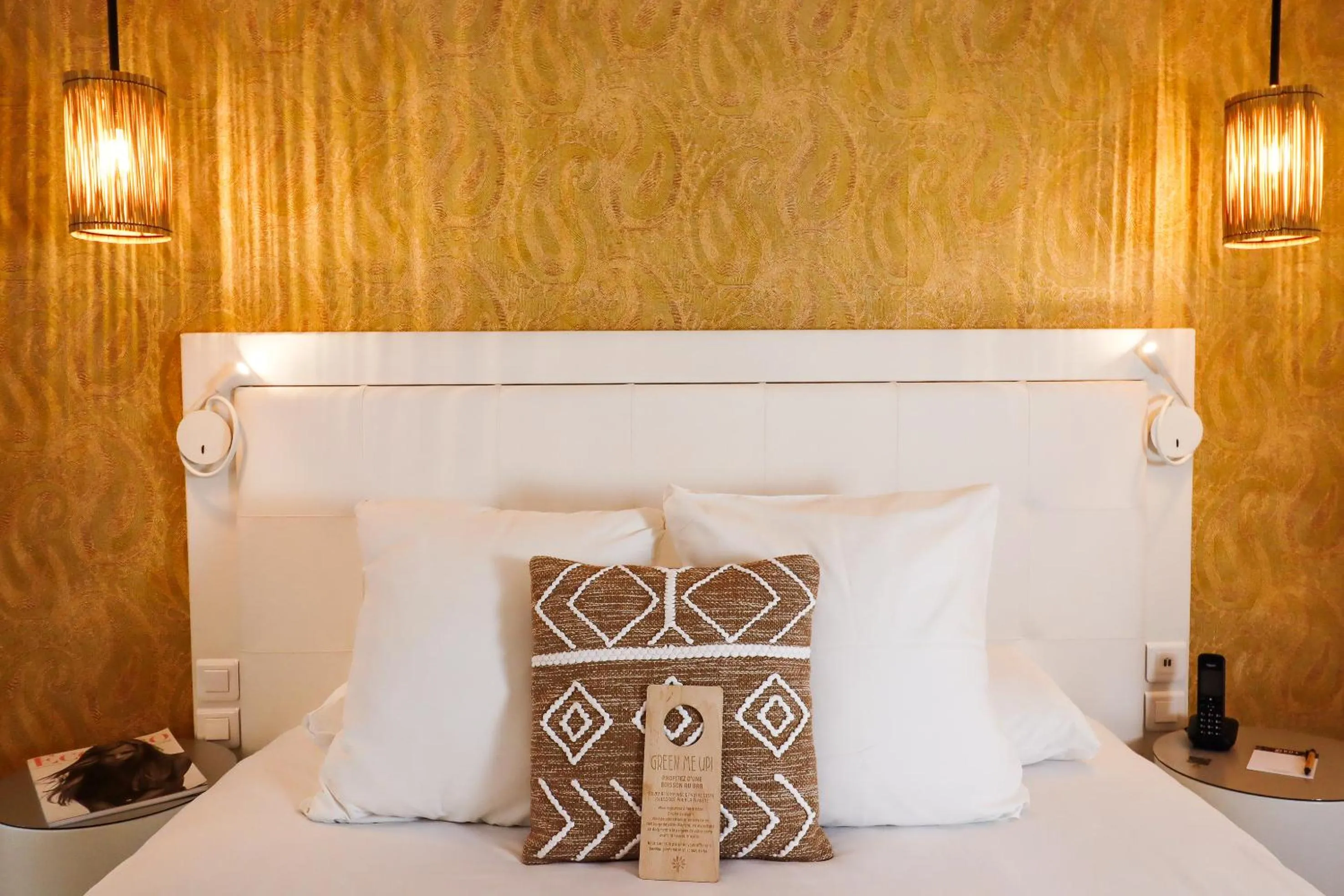 Bed in Best Western Plus Up Hotel & Bar