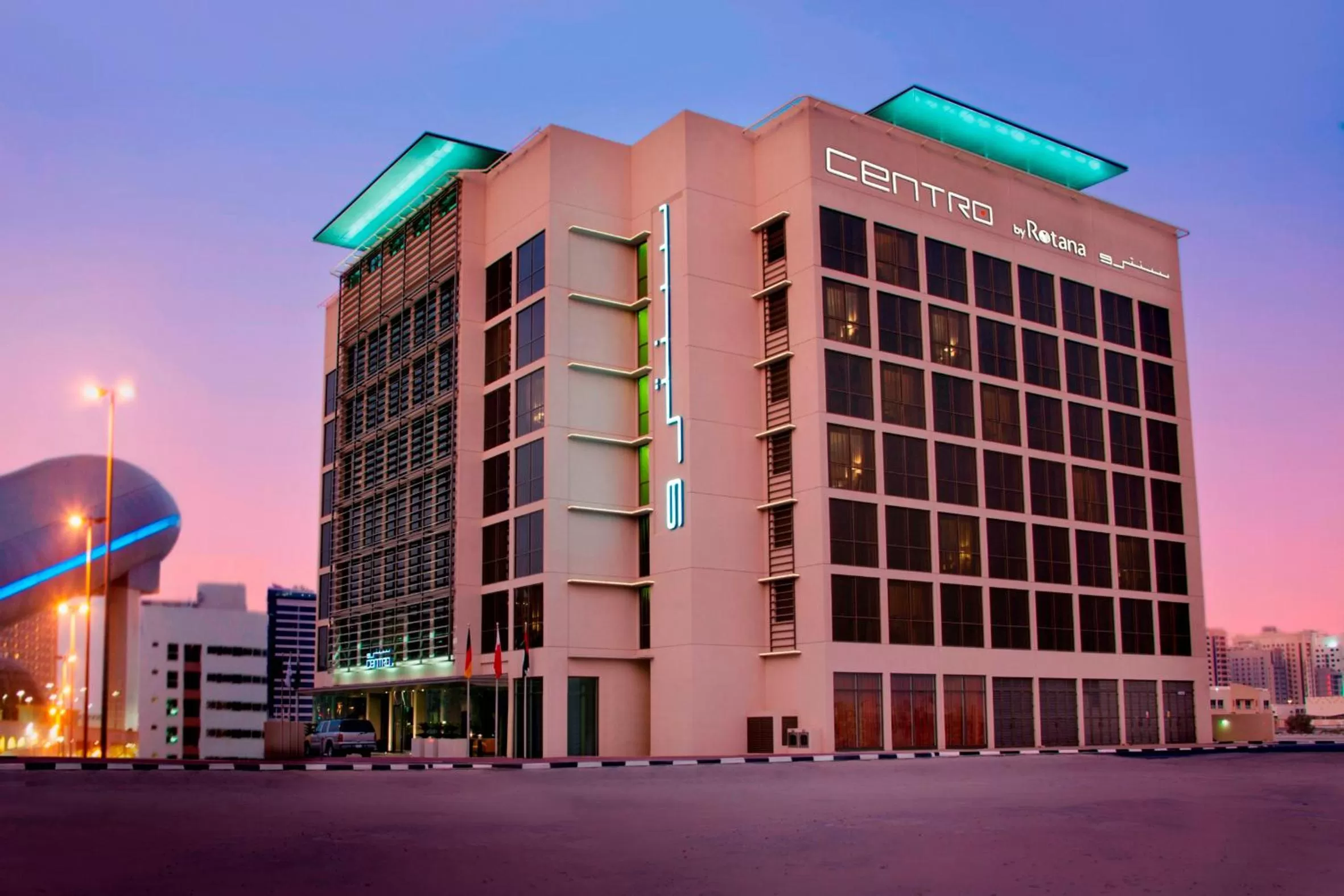 Facade/entrance in Centro Barsha - by Rotana