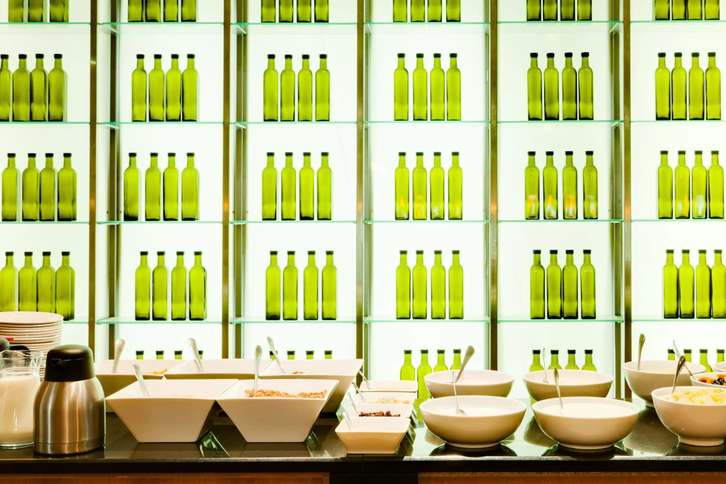 Restaurant/places to eat in The Oasis