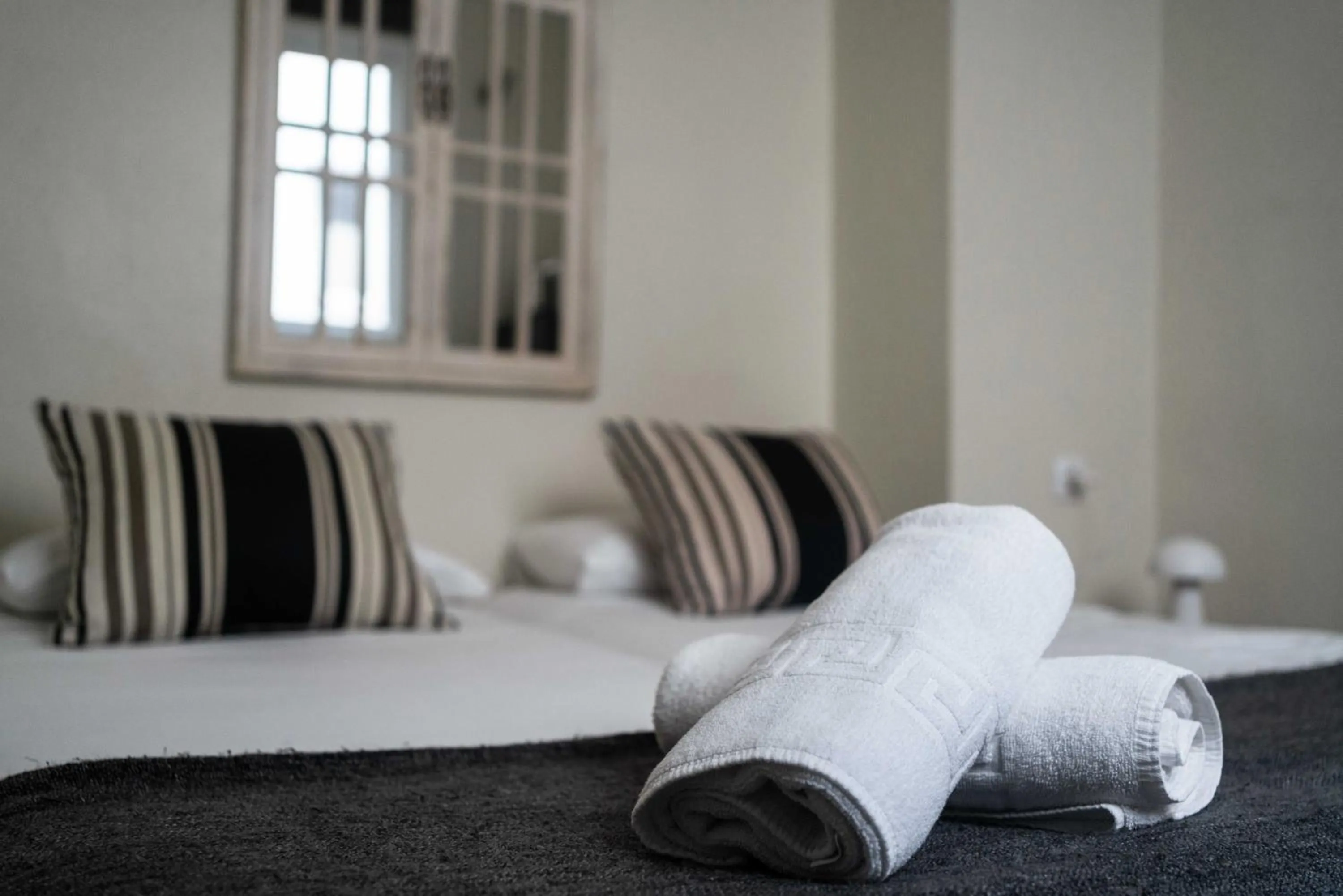 Bedroom, Bed in Oasis Backpackers' Hostel Palace Sevilla