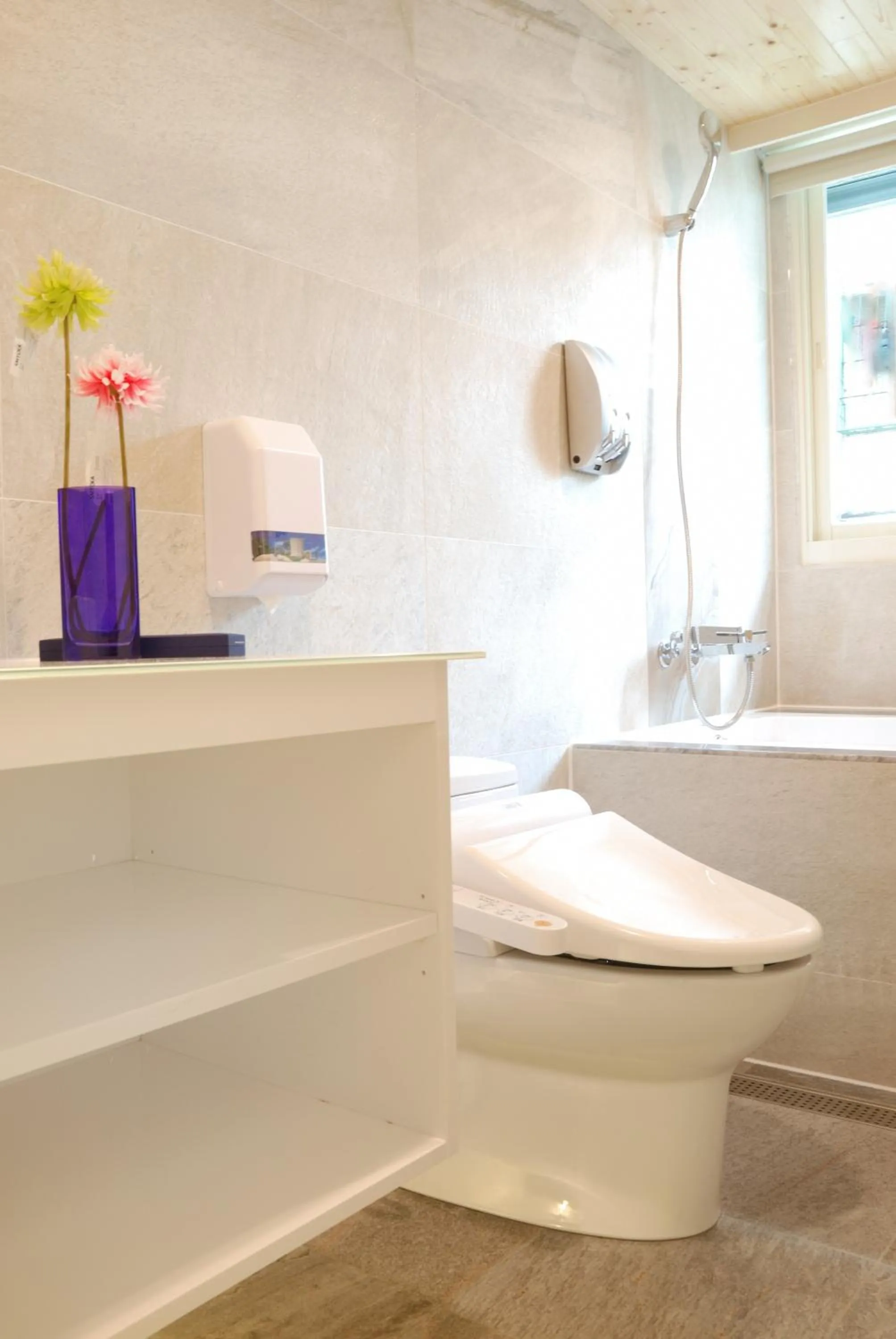 Photo of the whole room in NAGAHIRO Hotel