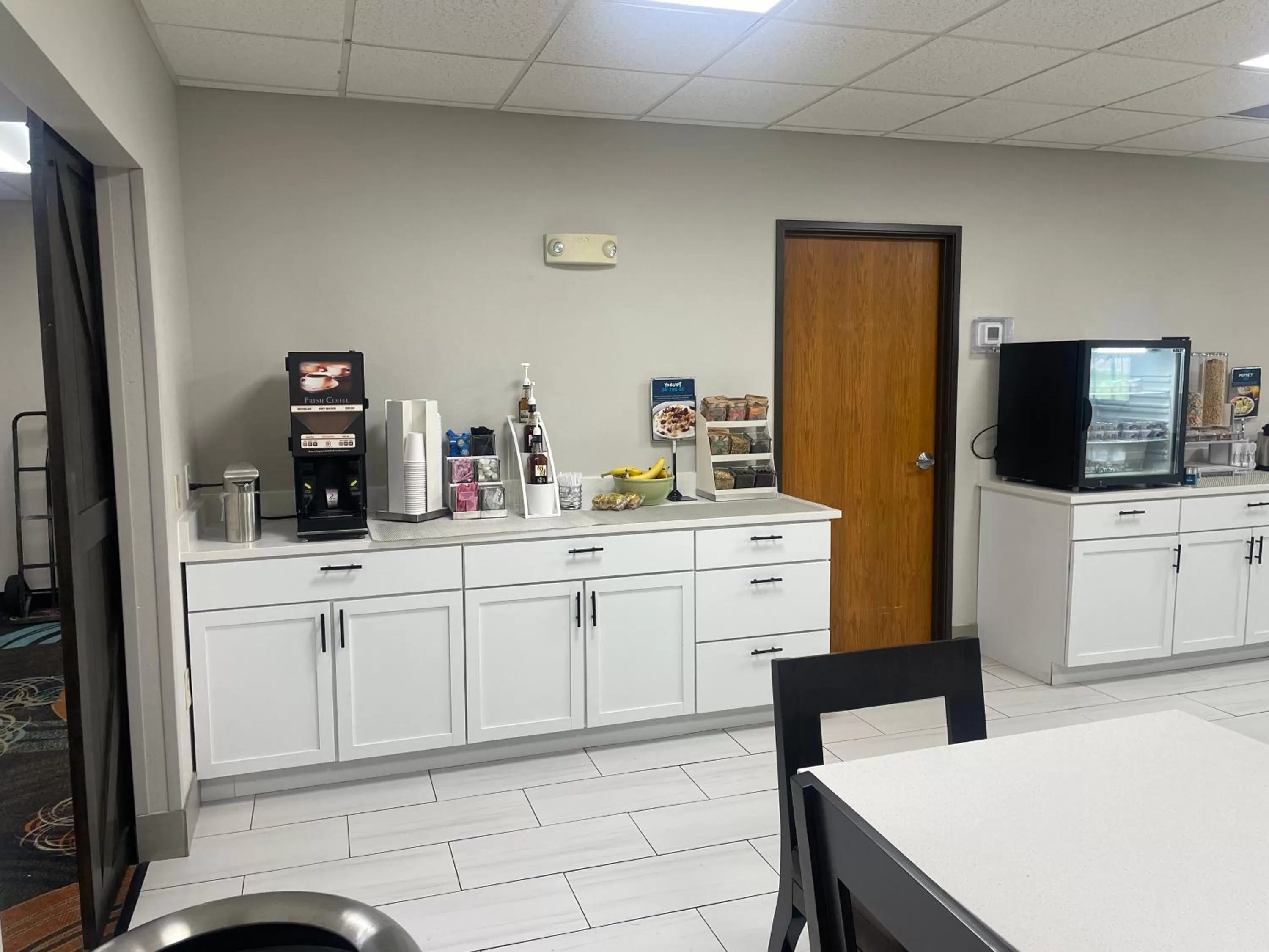 Breakfast in Clarion Pointe Tomah