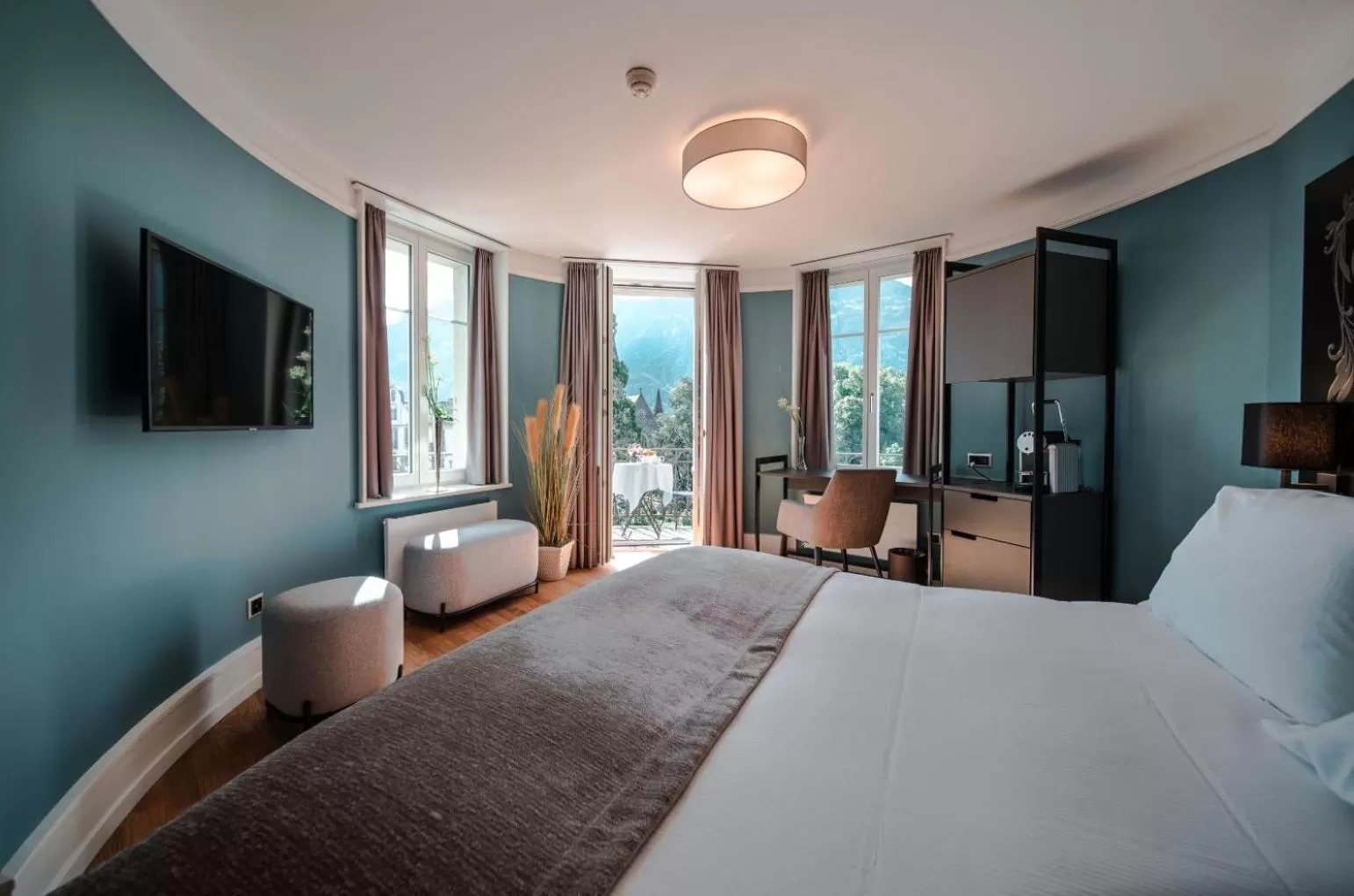 Bedroom, Bed in Royal St. Georges Hotel Interlaken - MGallery Collection