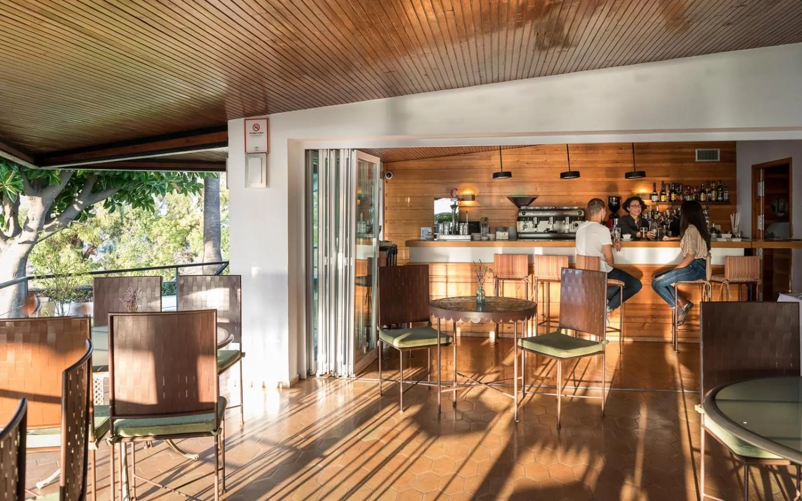 Restaurant/places to eat in Parador de Ayamonte